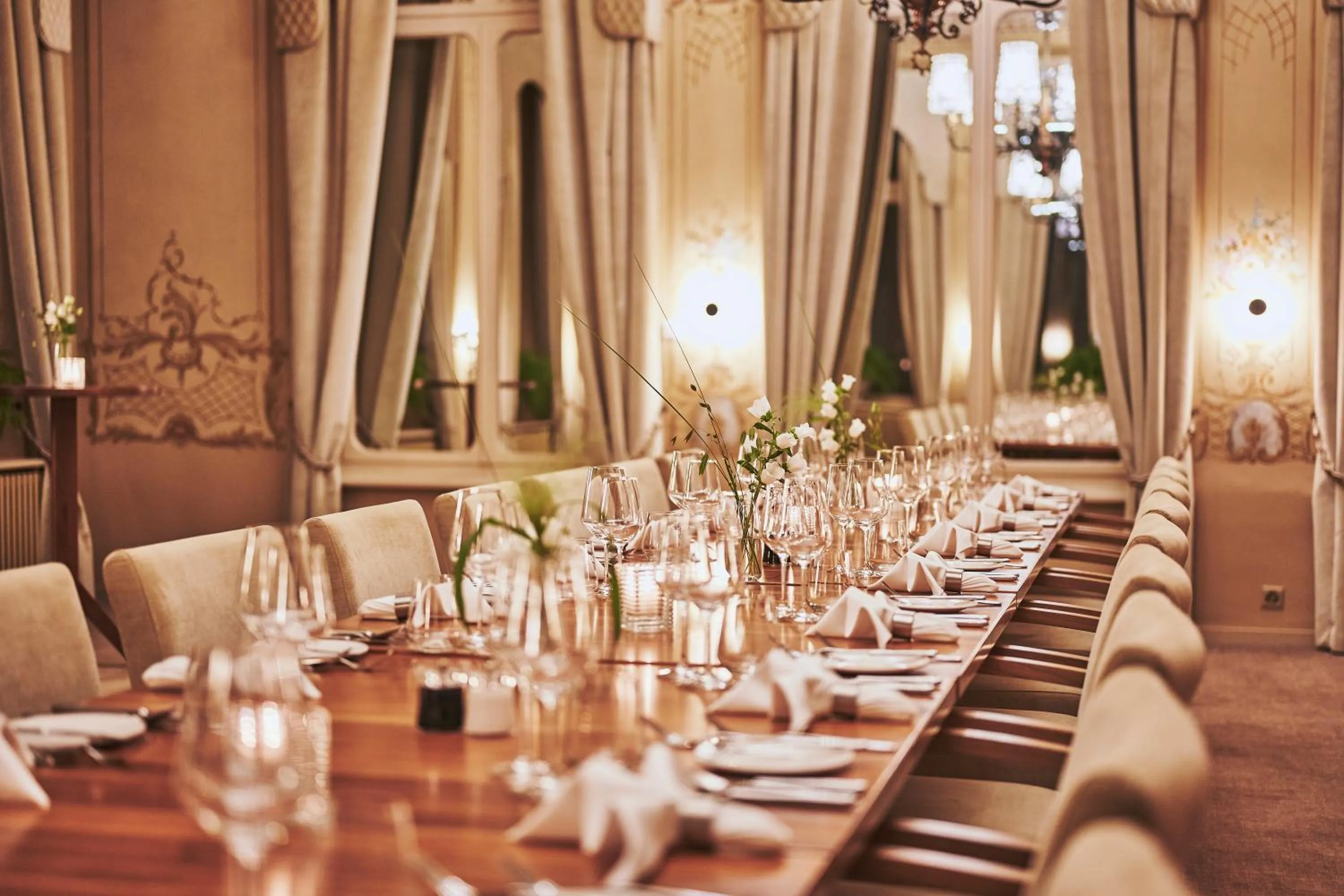 Restaurant/places to eat in Hotel Interlaken