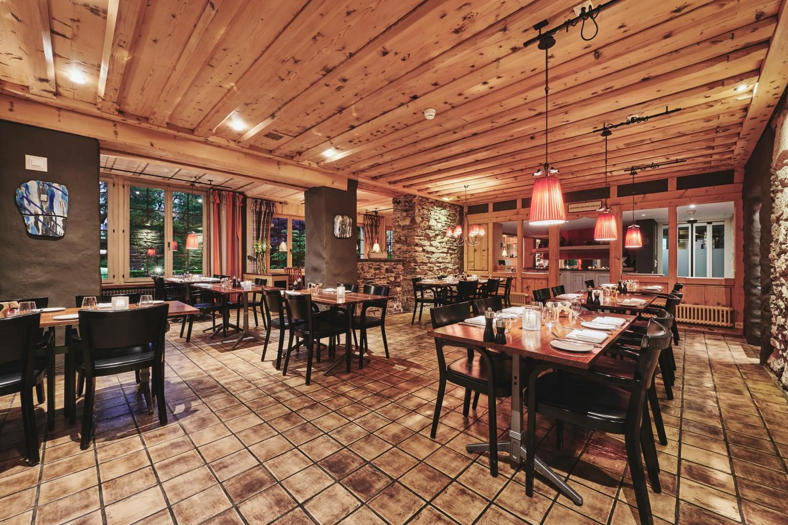 Restaurant/places to eat in Hotel Interlaken