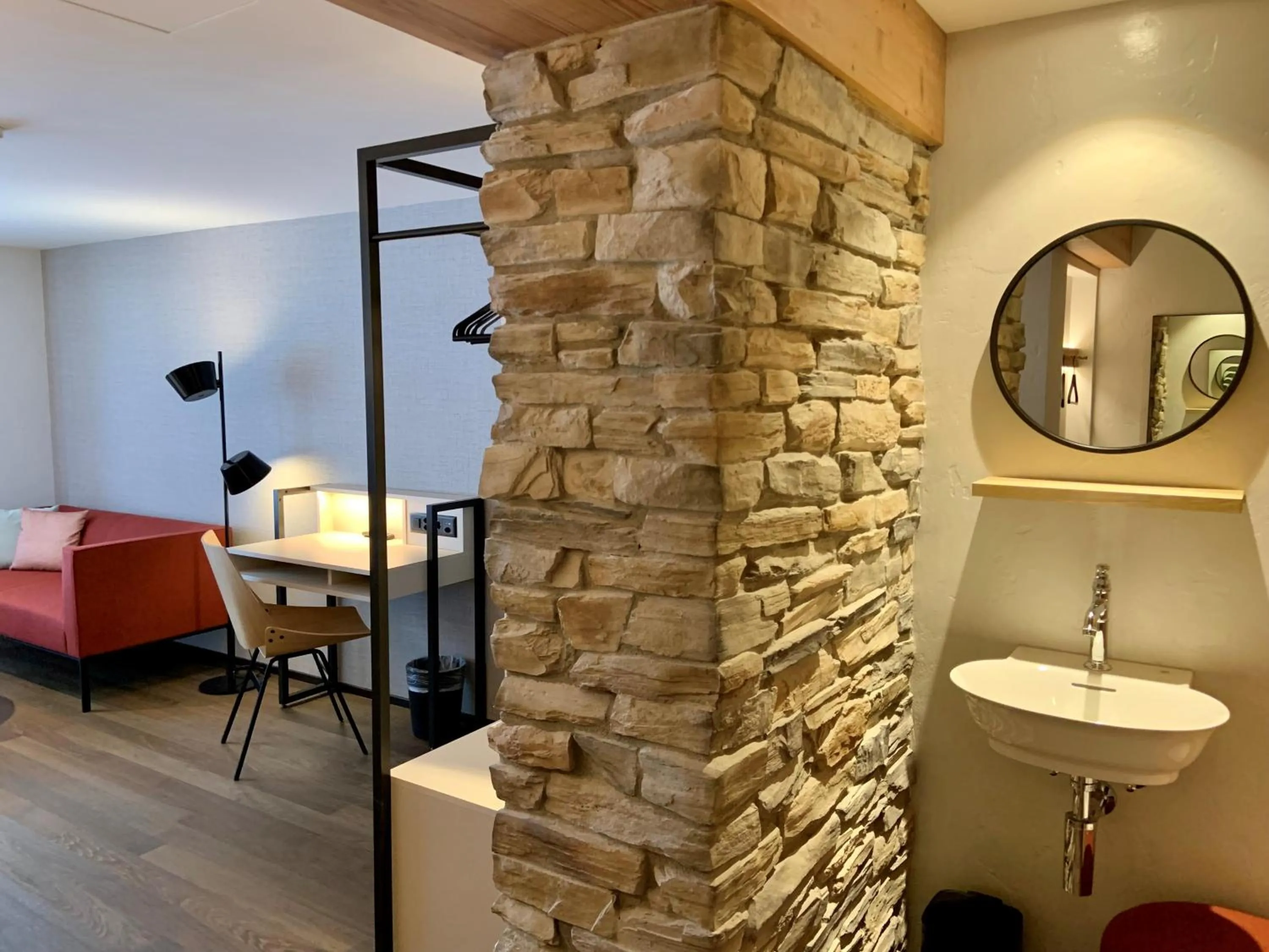 Photo of the whole room in Hotel Interlaken