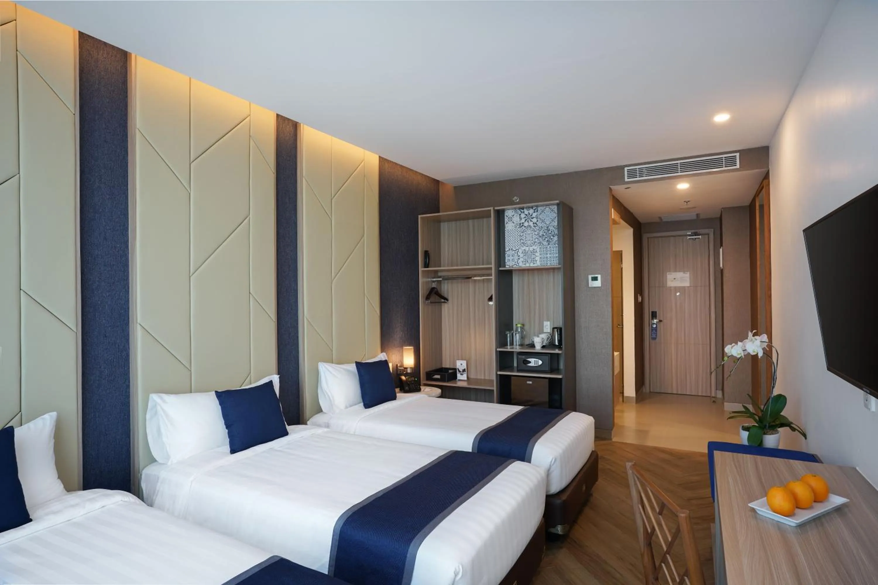 Bedroom, Bed in Aston Kemayoran City Hotel