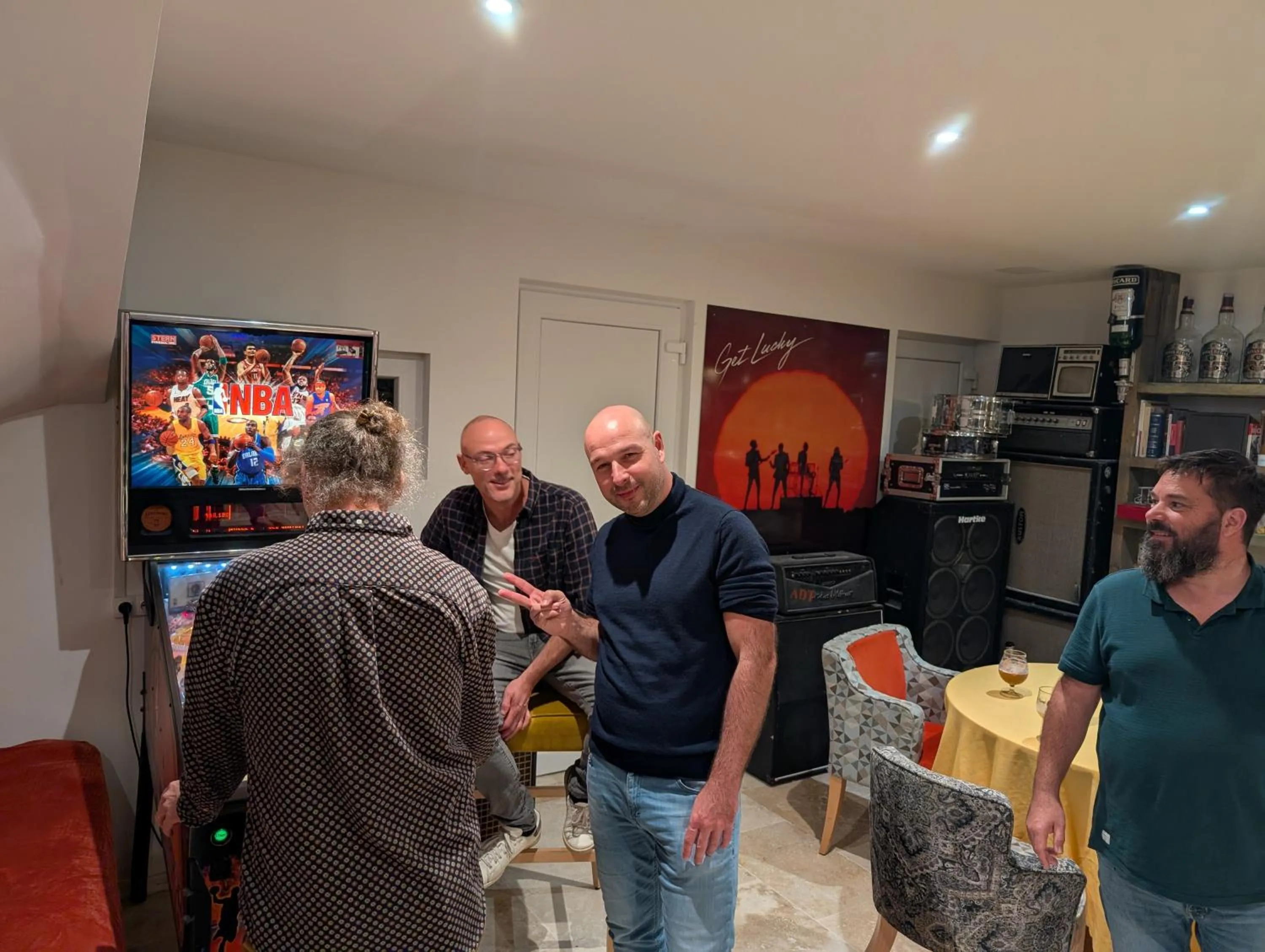 People in Hostelry Music Repetition