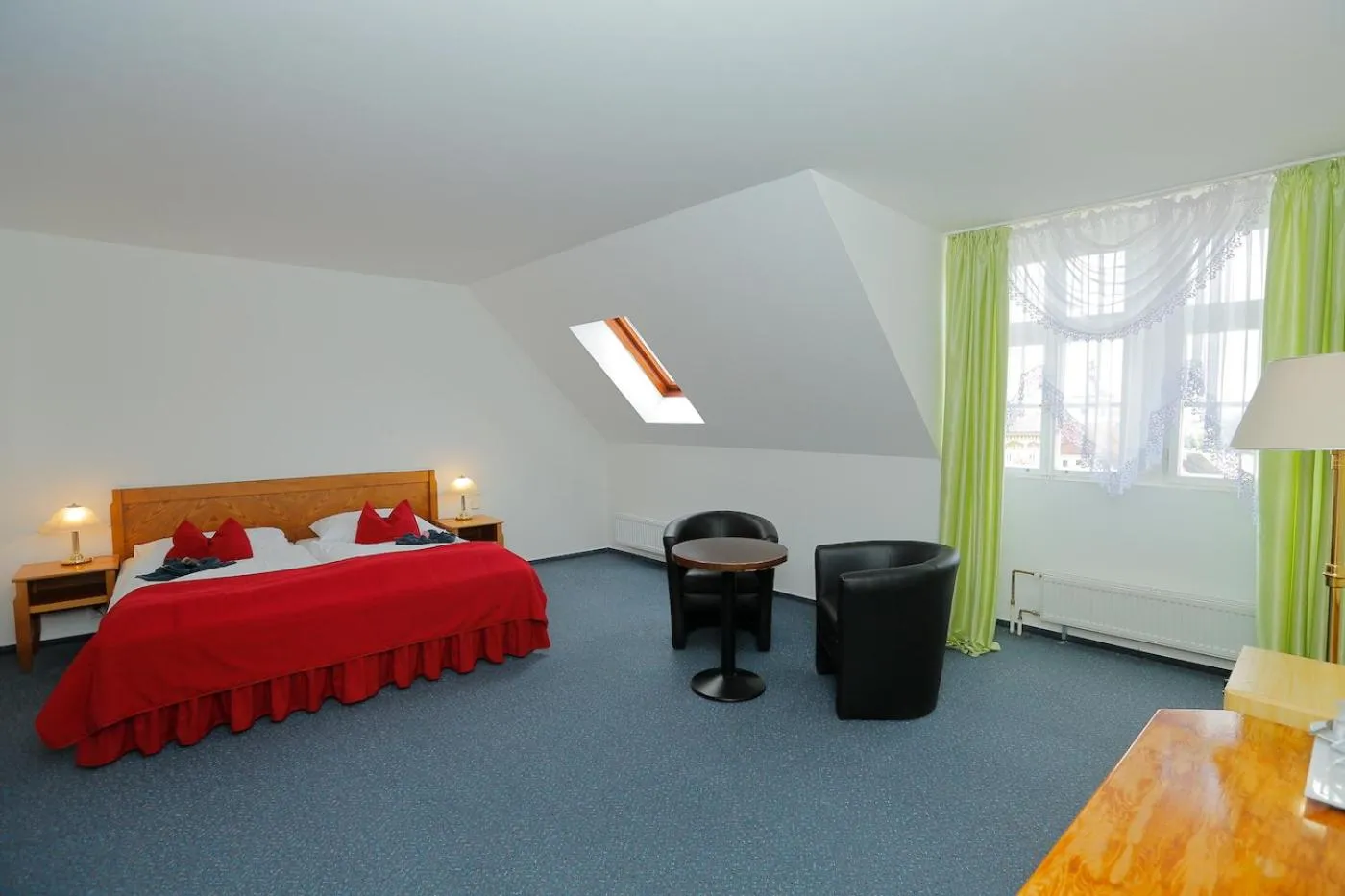 Living room, Bed in Hotel Magnolia