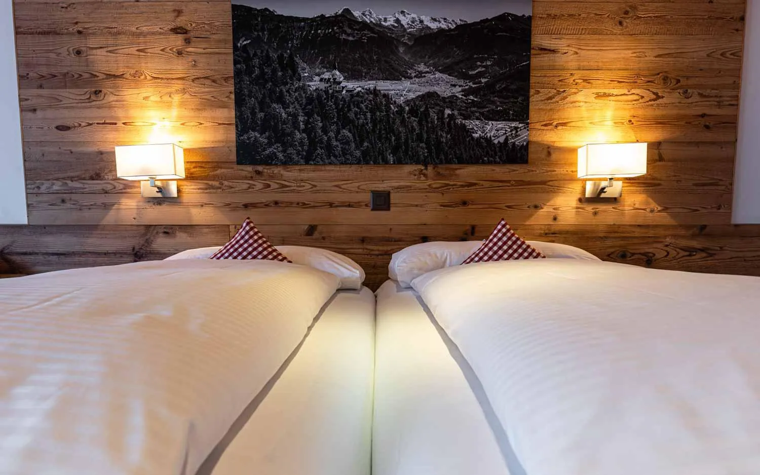 Bed in Hotel Bernerhof Grindelwald