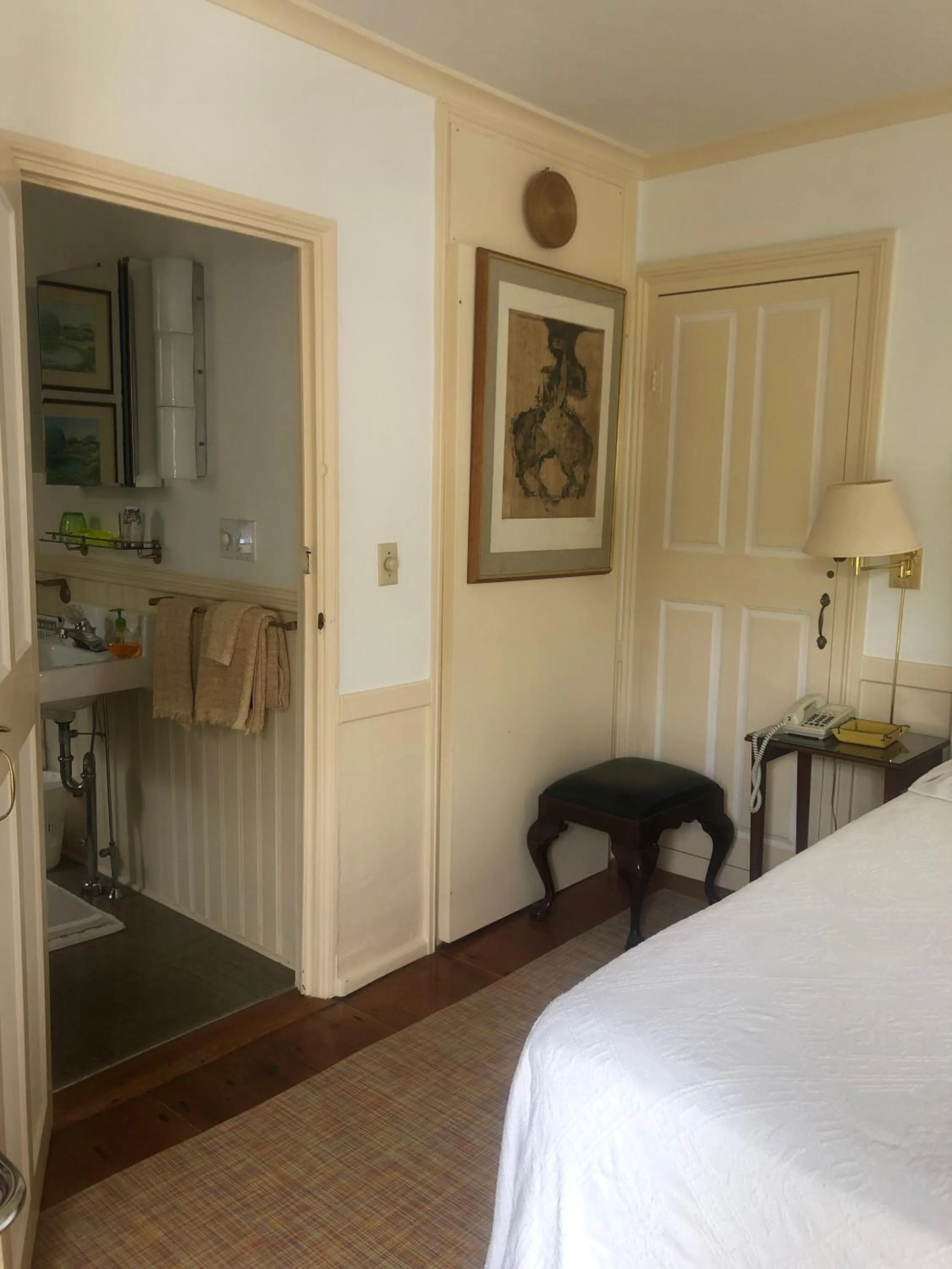 Bedroom, Bed in 29 India House