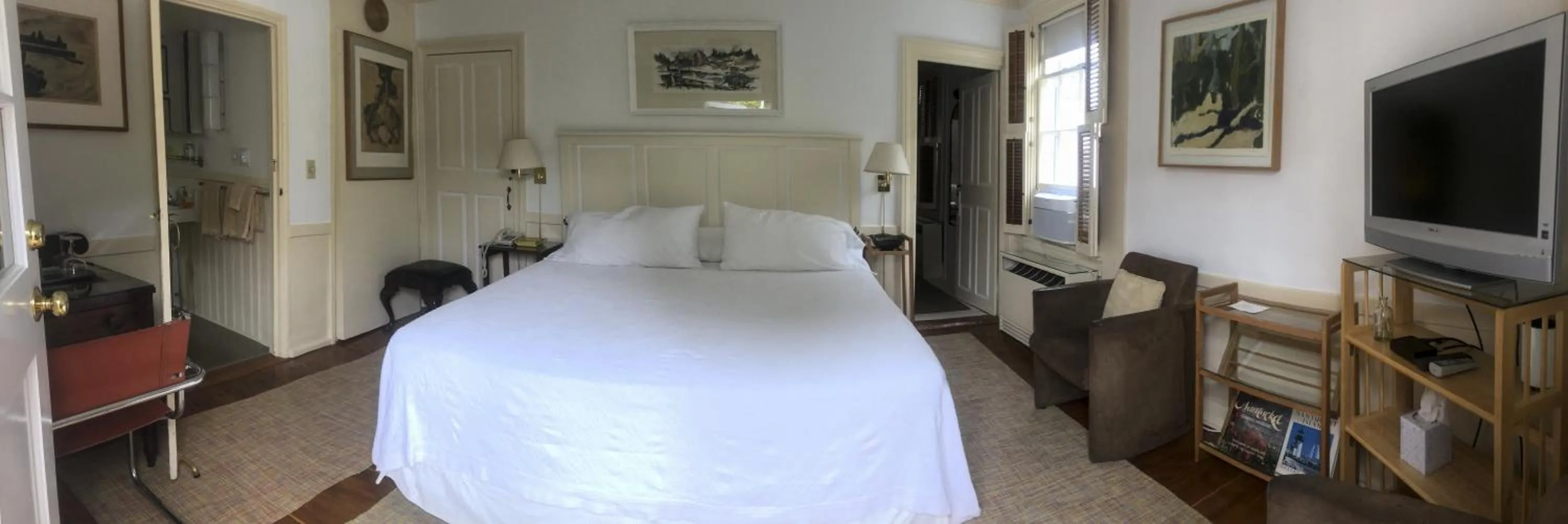 Bed in 29 India House