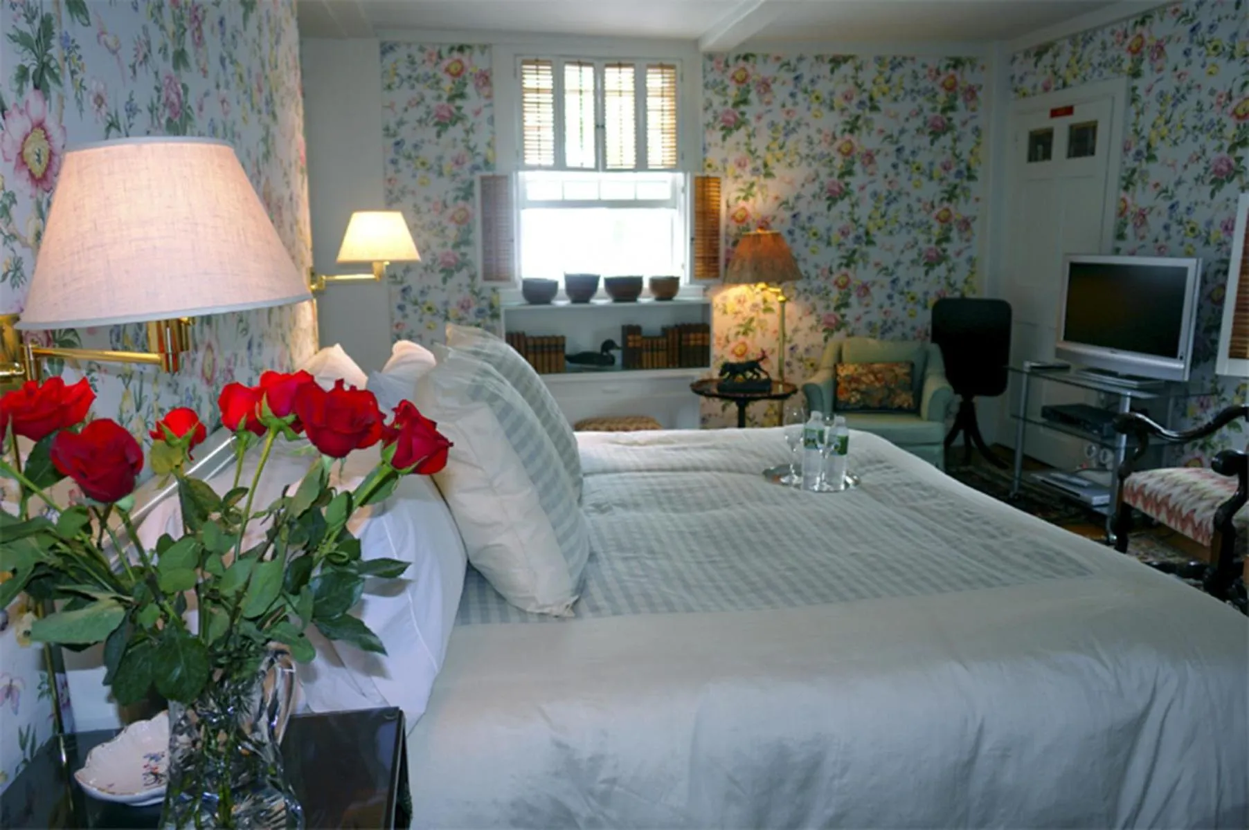 Bed in 29 India House