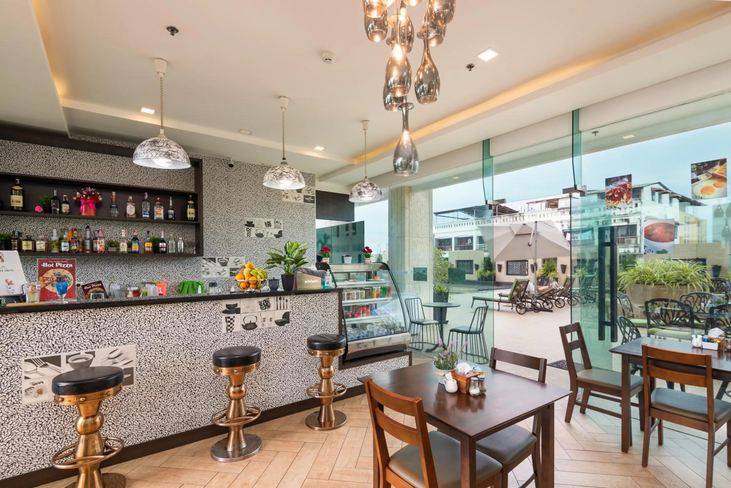 Restaurant/places to eat in Rare Panoramic Sea, City & Mountain Views - XXL Balcony - 1Gbps Blazing Fast Free WIFI - Pool - Gym - Pool Table - Steam - Sauna - Bar