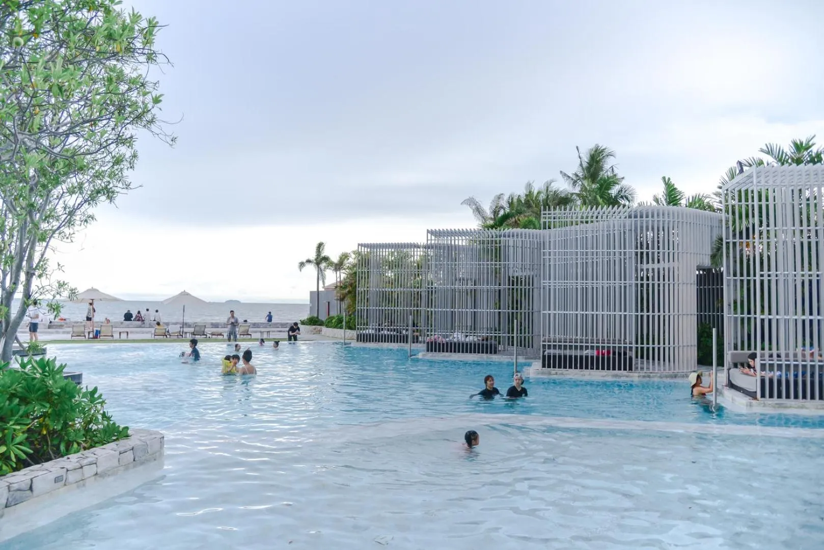 Swimming pool in Veranda Residence Pattaya Nice Monthly rate available now