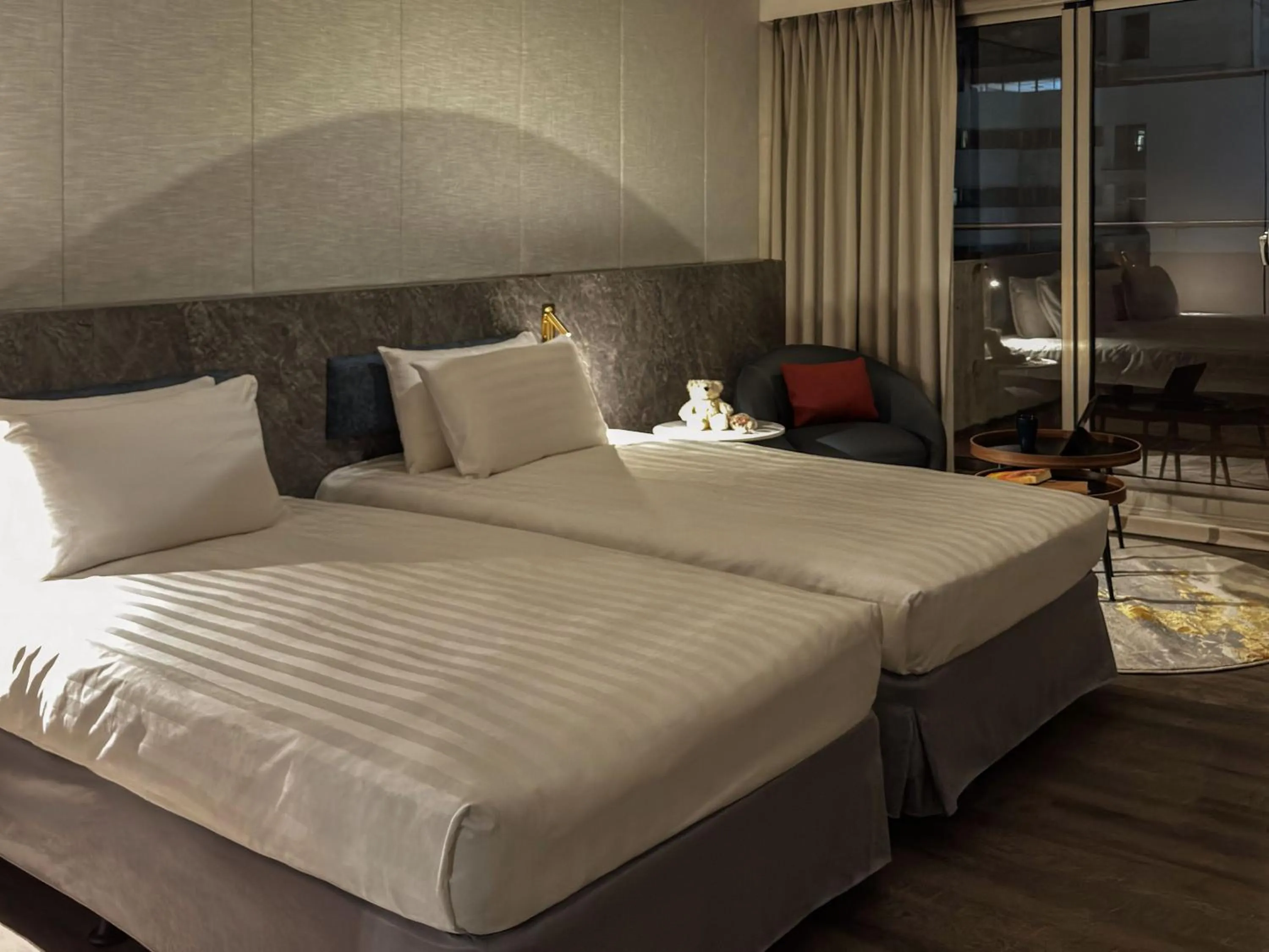 Photo of the whole room, Bed in Metro Hotel