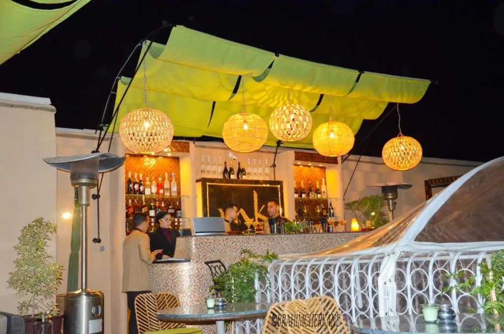 Staff in MAISON MK Adults ONLY - Music Riad