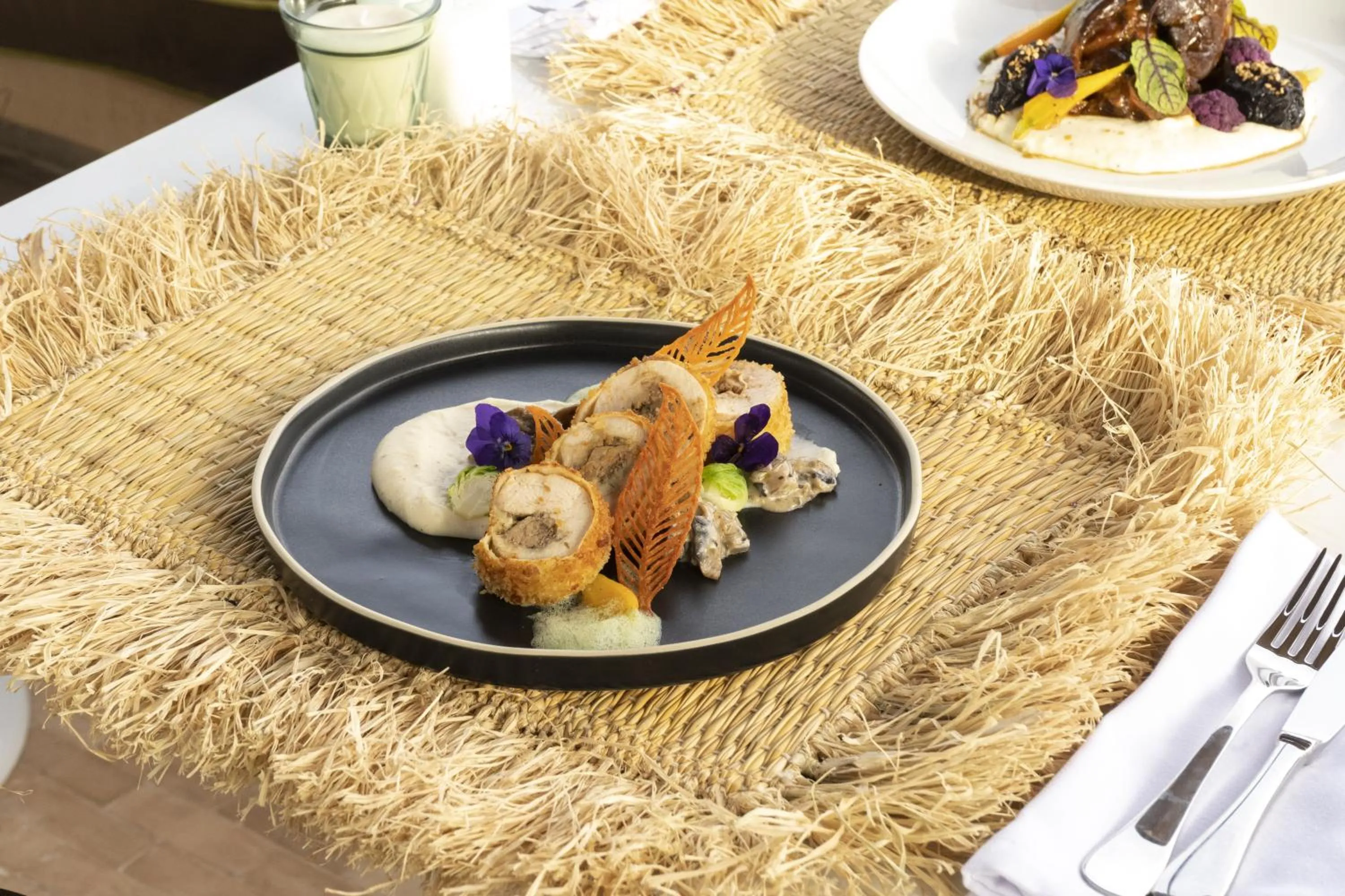 Food and drinks in MAISON MK Adults ONLY - Music Riad