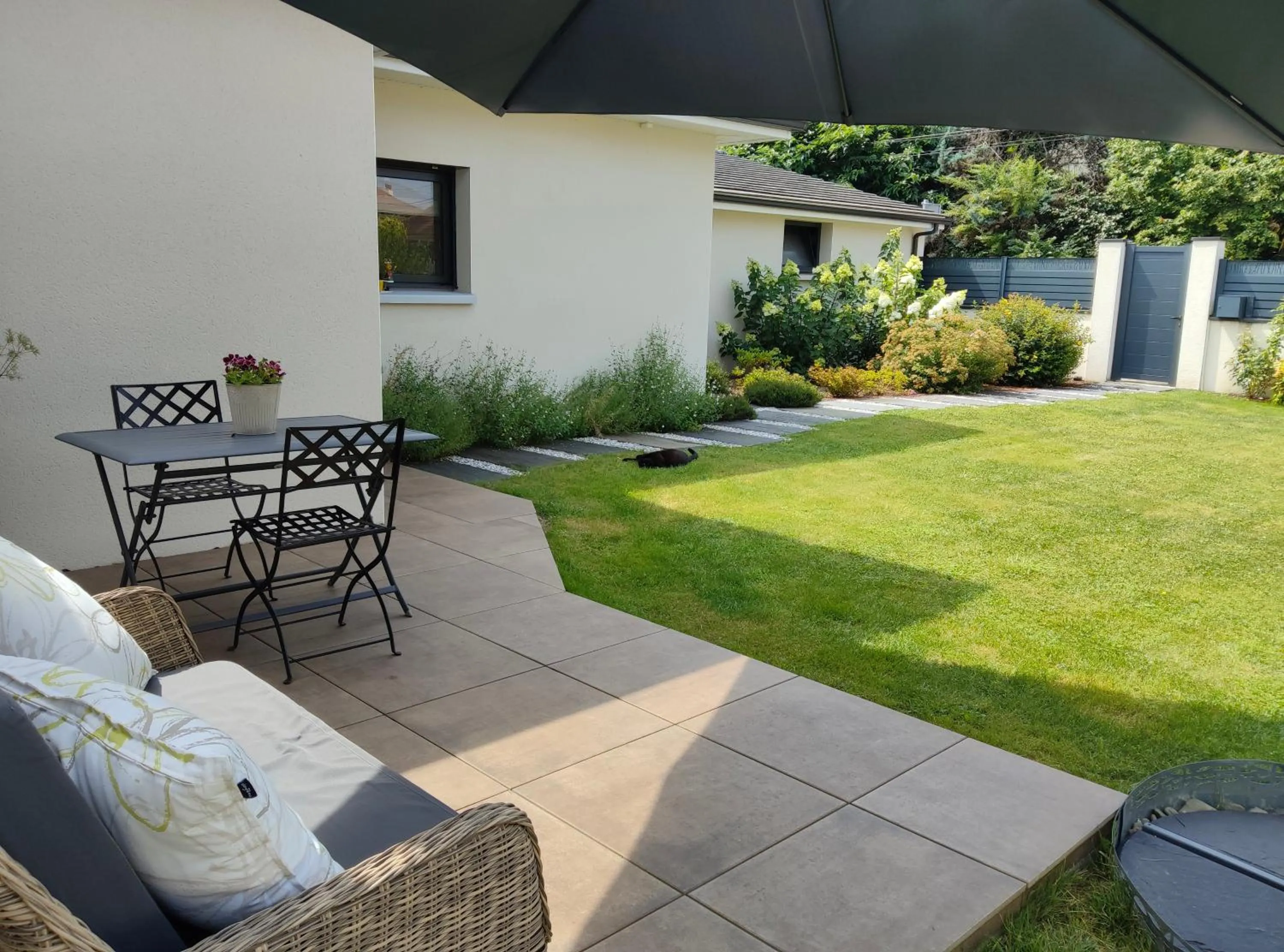 Du Côté de Chez Paule, chambre avec entrée indépendante et salle d'eau privative