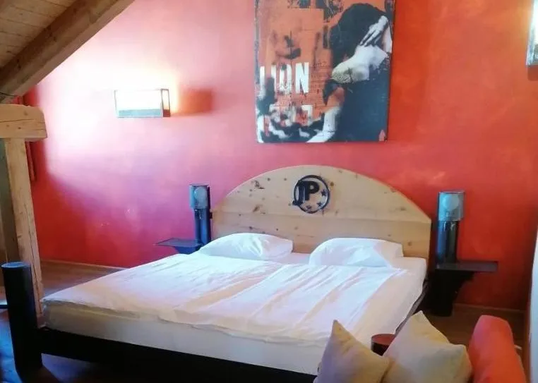 Bed in Albana Hotel Silvaplana