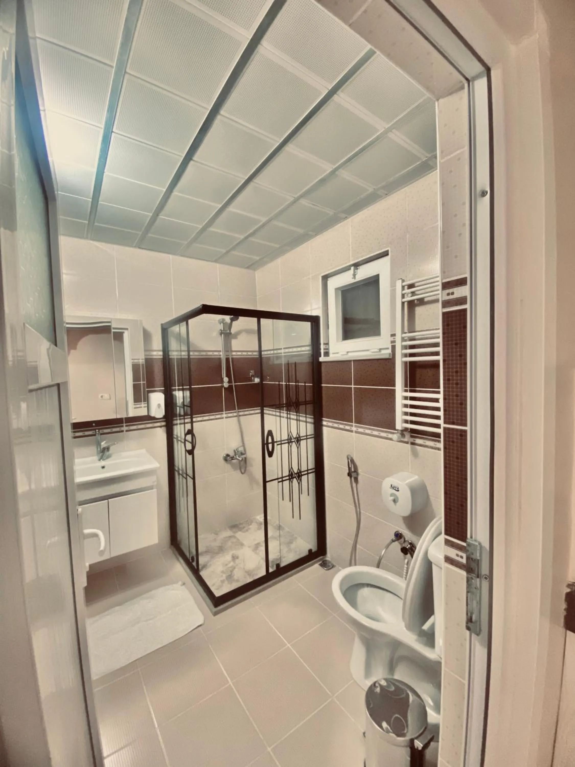 Shower in Konak Grand Apart