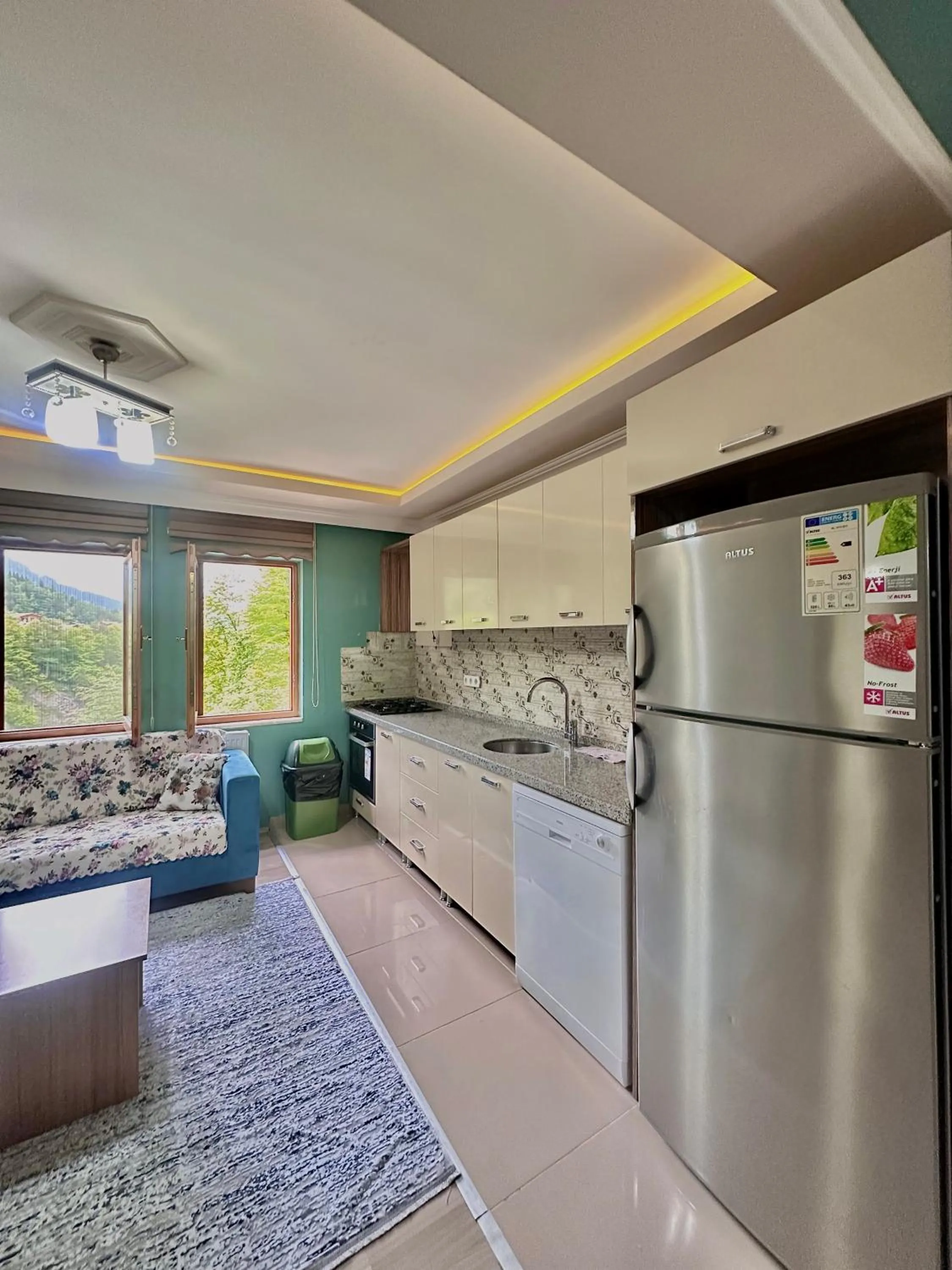 Kitchen or kitchenette in Konak Grand Apart