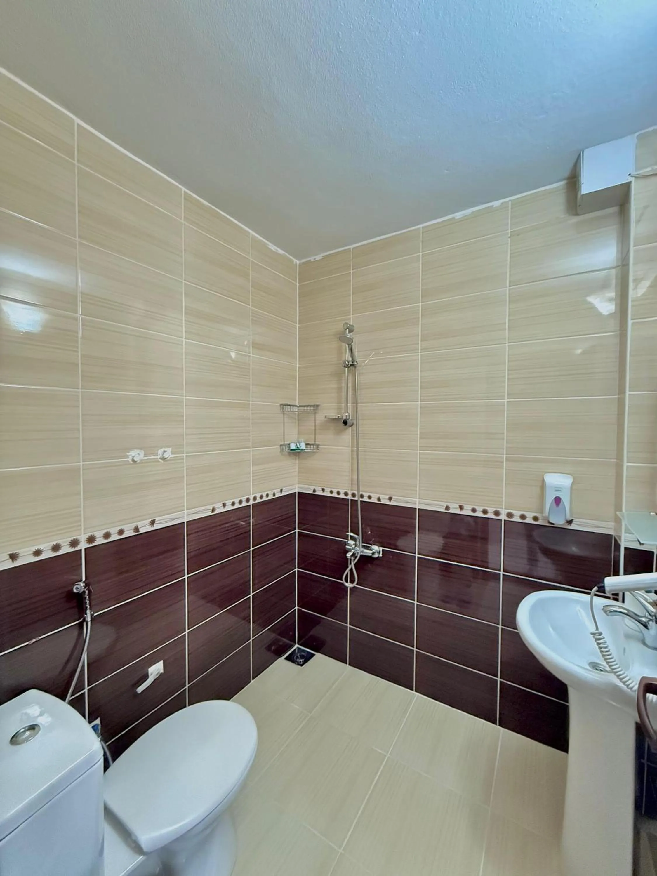 Shower in Konak Grand Apart