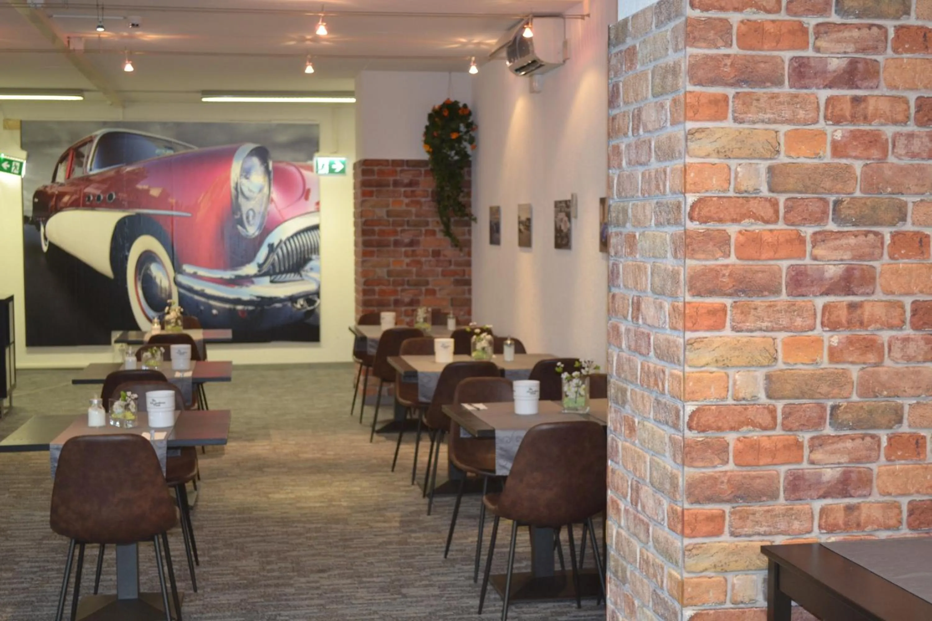 Restaurant/places to eat in Budget Motel Self Check-In