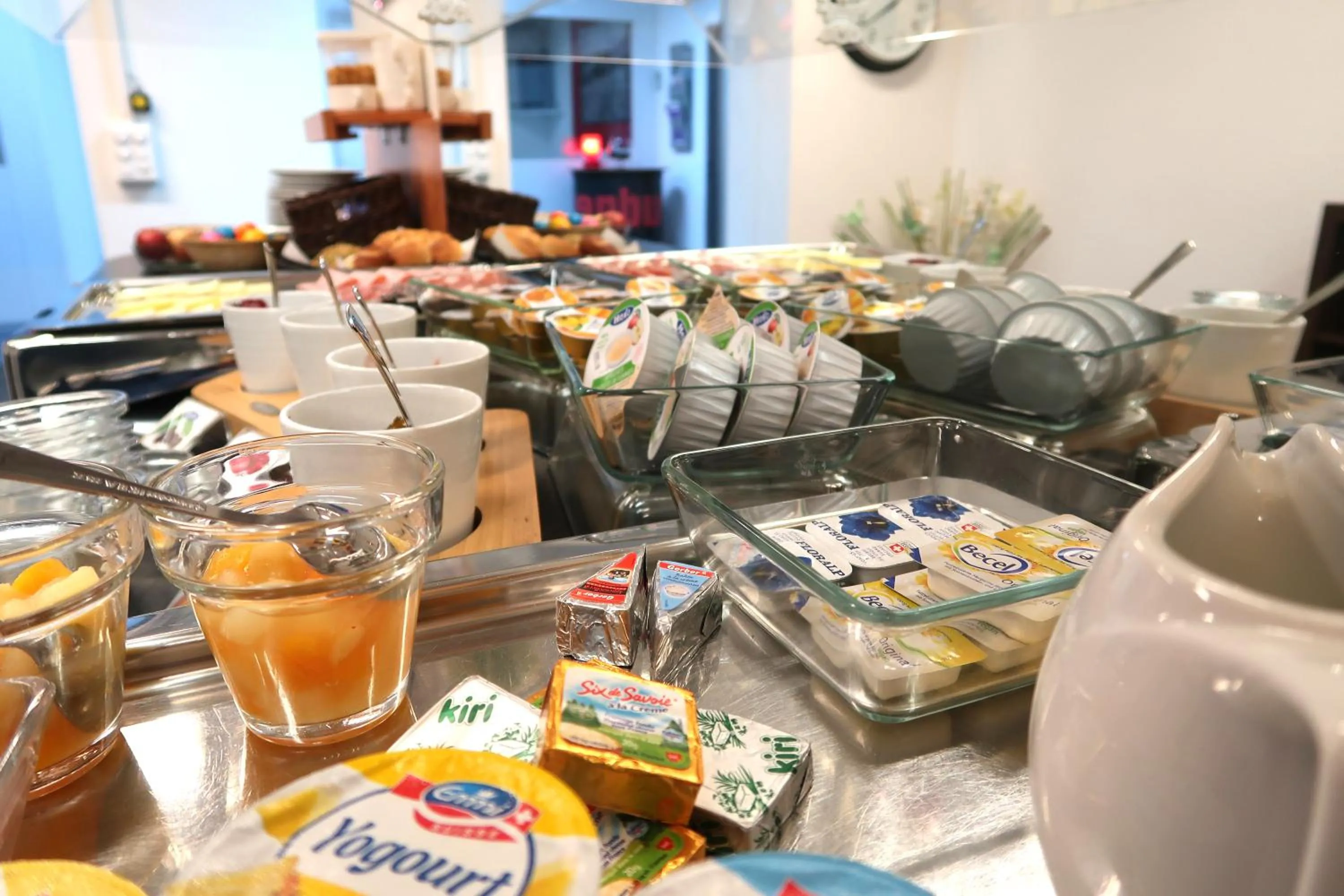 Buffet breakfast in Budget Motel Self Check-In