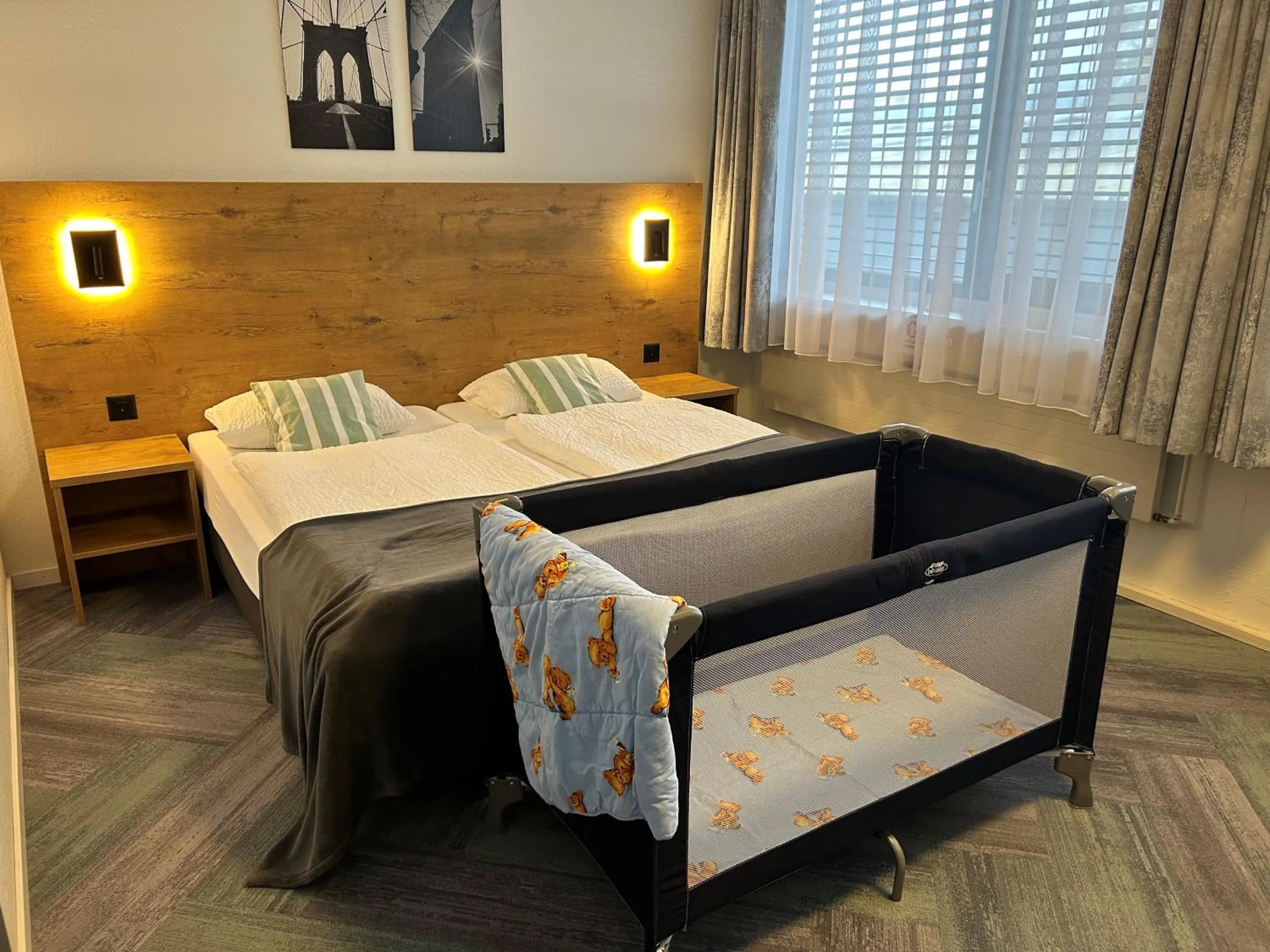 Bed in Budget Motel Self Check-In