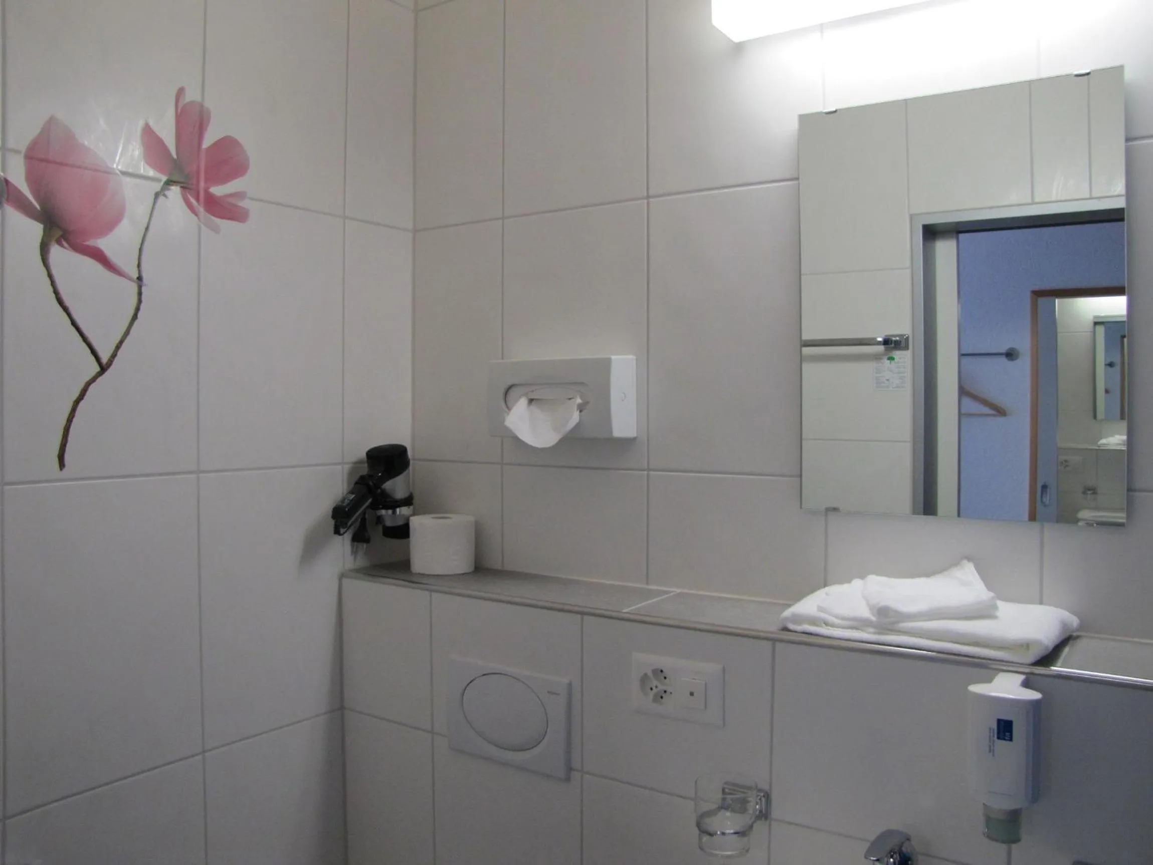 Bathroom in Budget Motel Self Check-In
