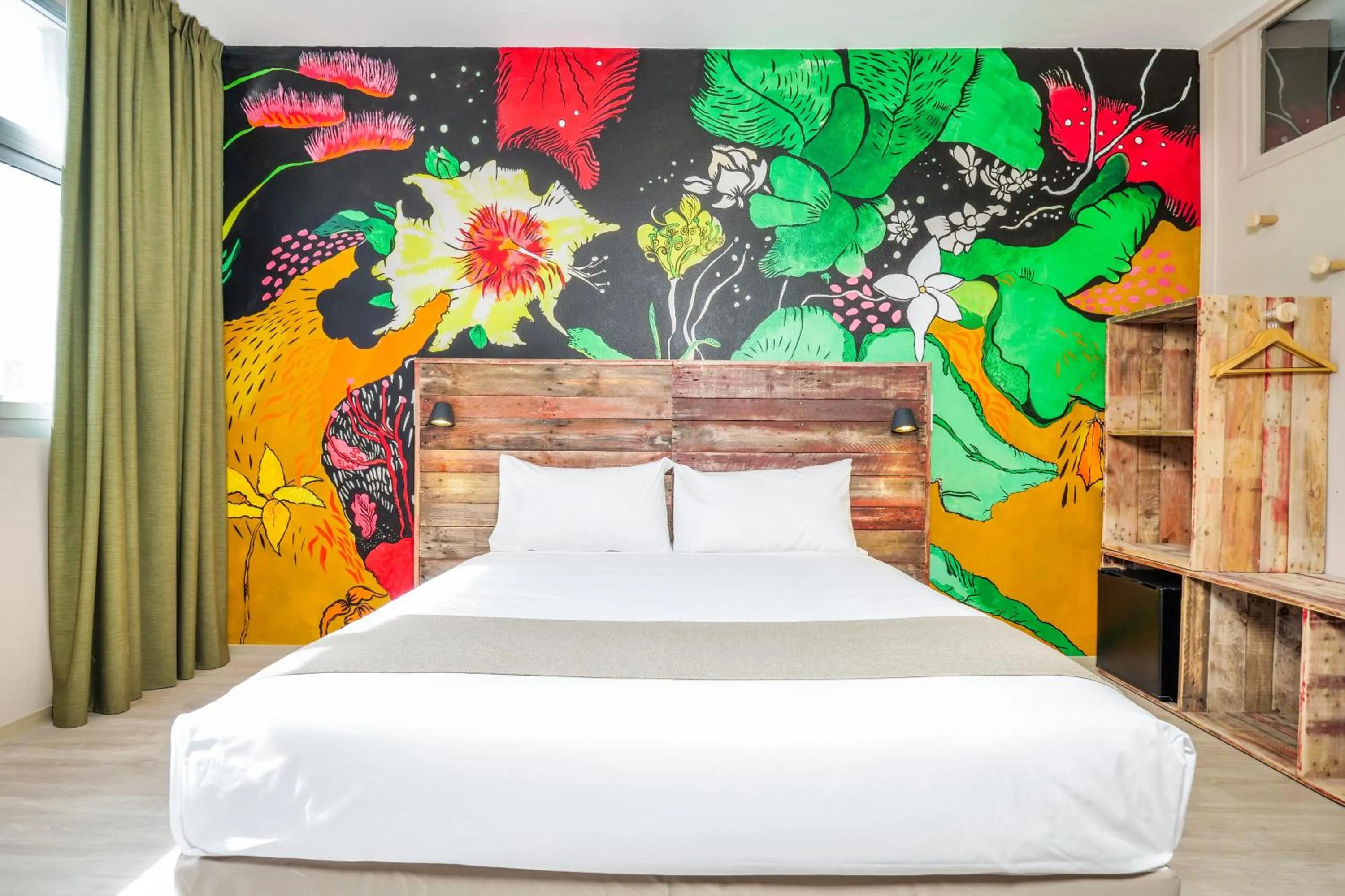 Bed in Gondwana City Art