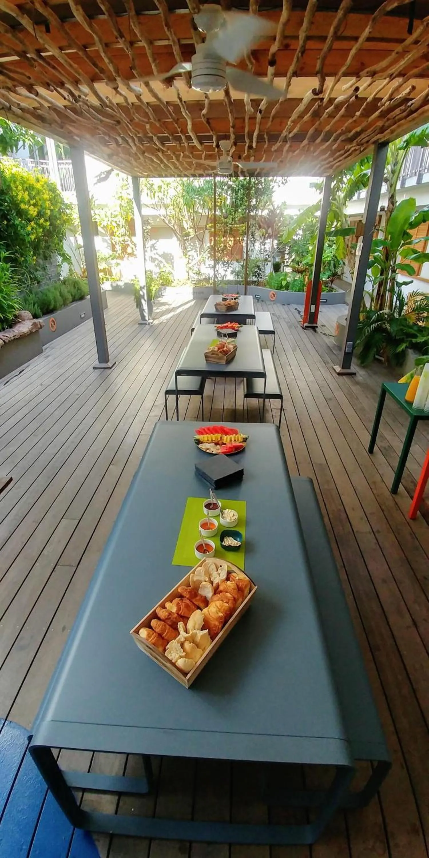 Restaurant/places to eat in Gondwana City Art