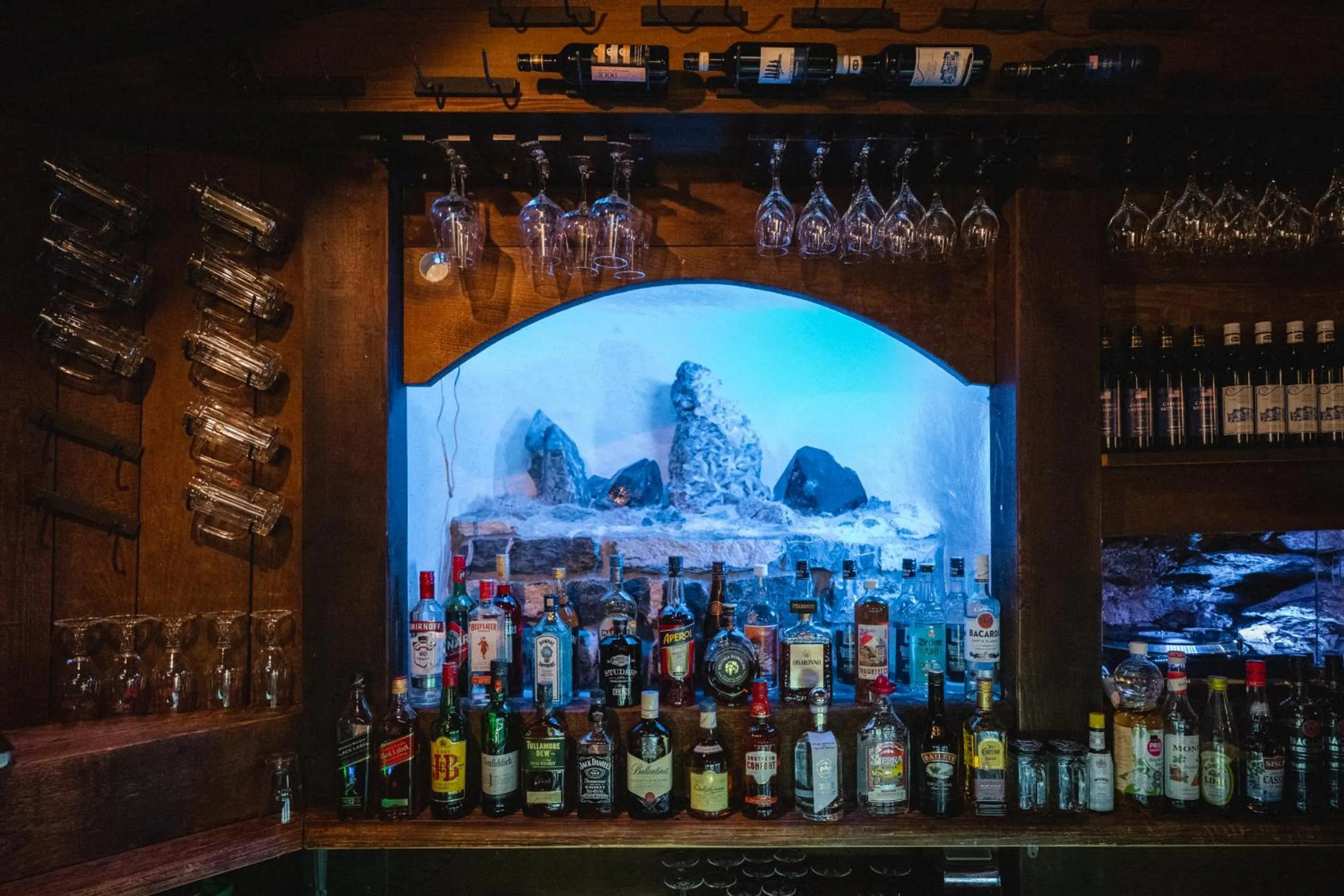 Lounge or bar in Hotel Silberhorn - Residences & Spa Wengen