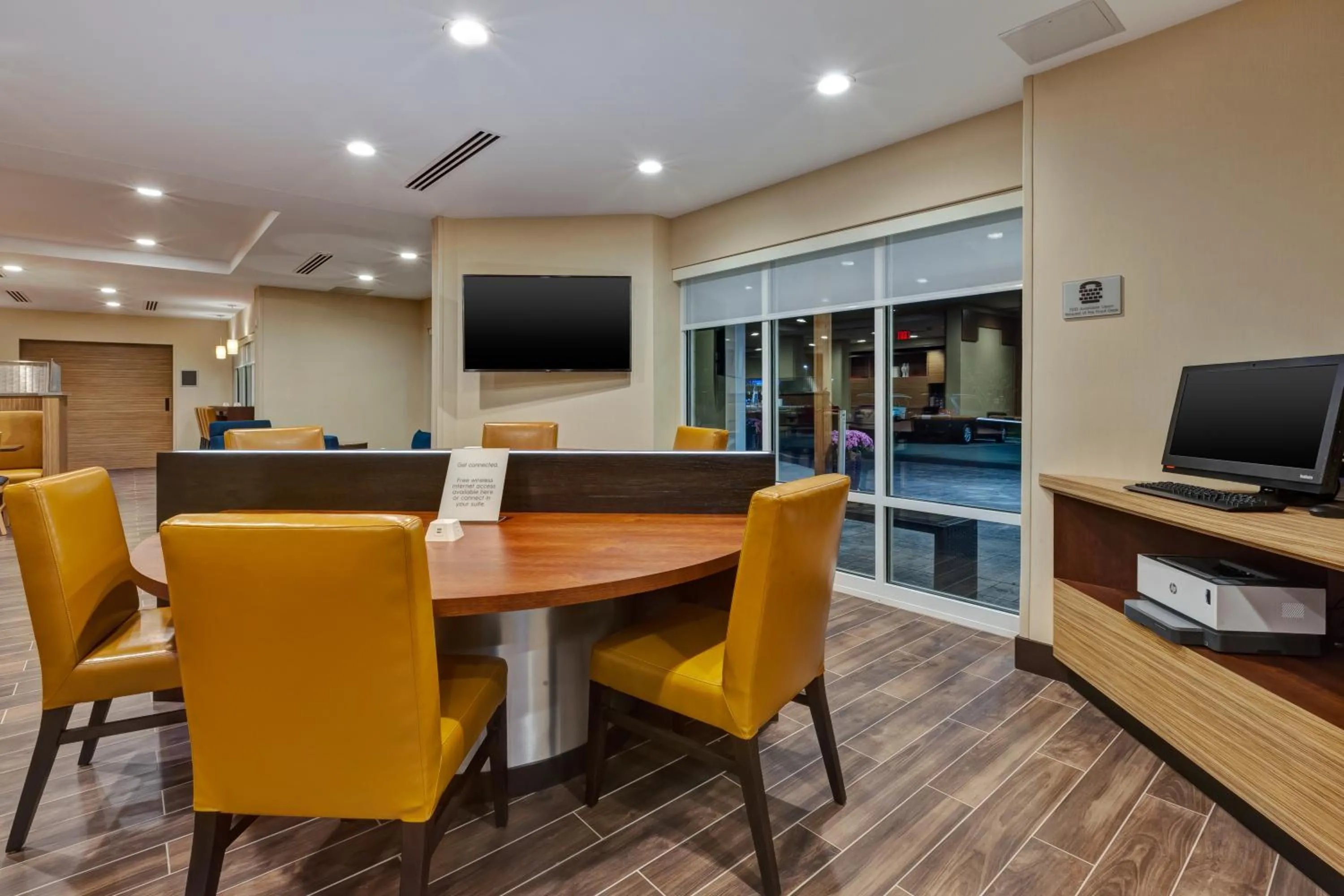 Lobby or reception in TownePlace Suites by Marriott Grand Rapids Airport Southeast