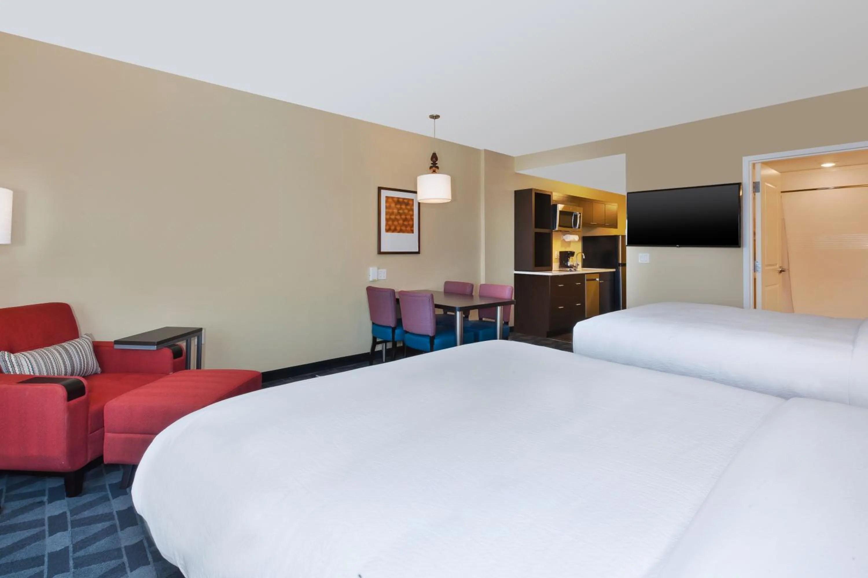 Bedroom, Bed in TownePlace Suites by Marriott Grand Rapids Airport Southeast