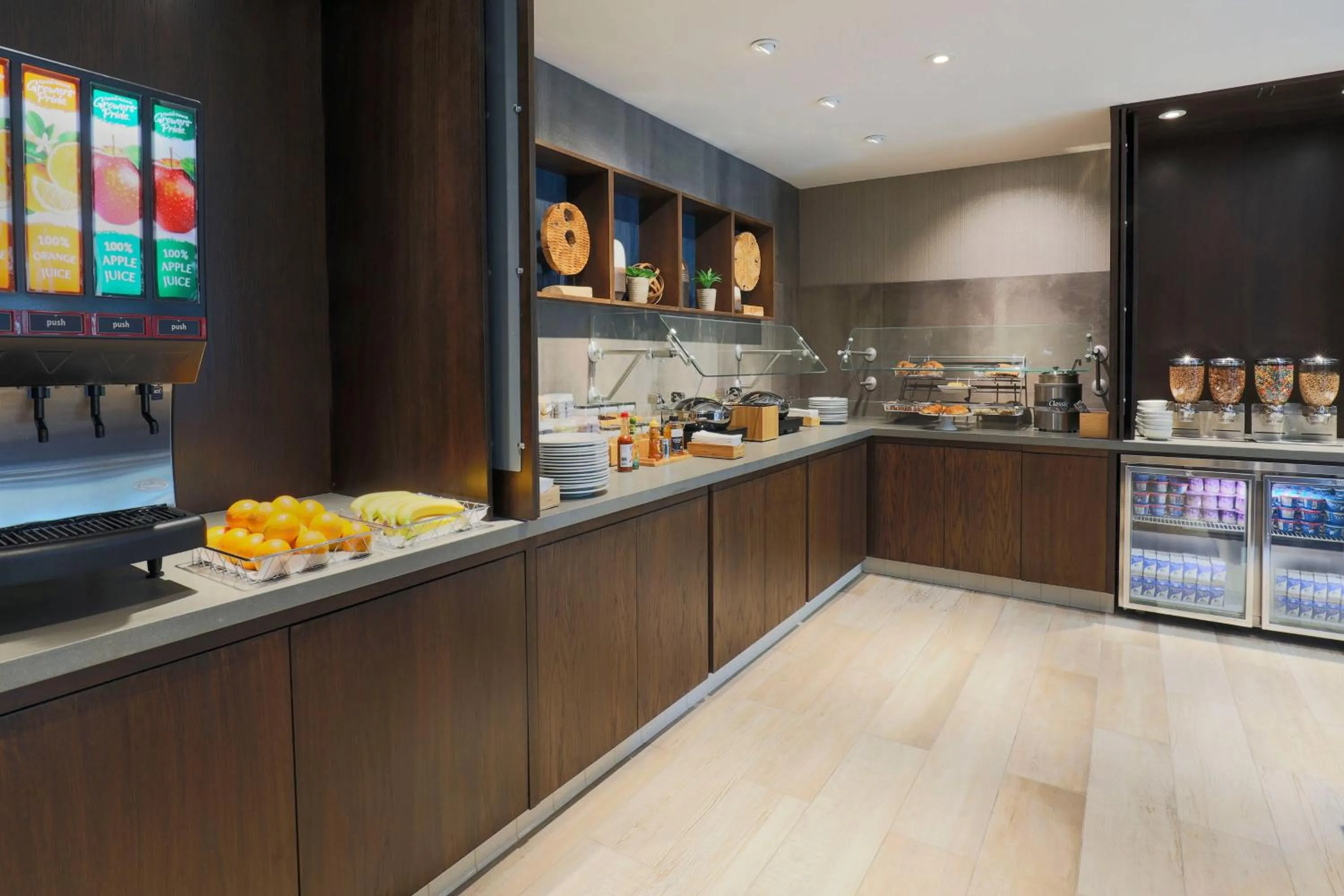 Breakfast in SpringHill Suites by Marriott Truckee Lake Tahoe