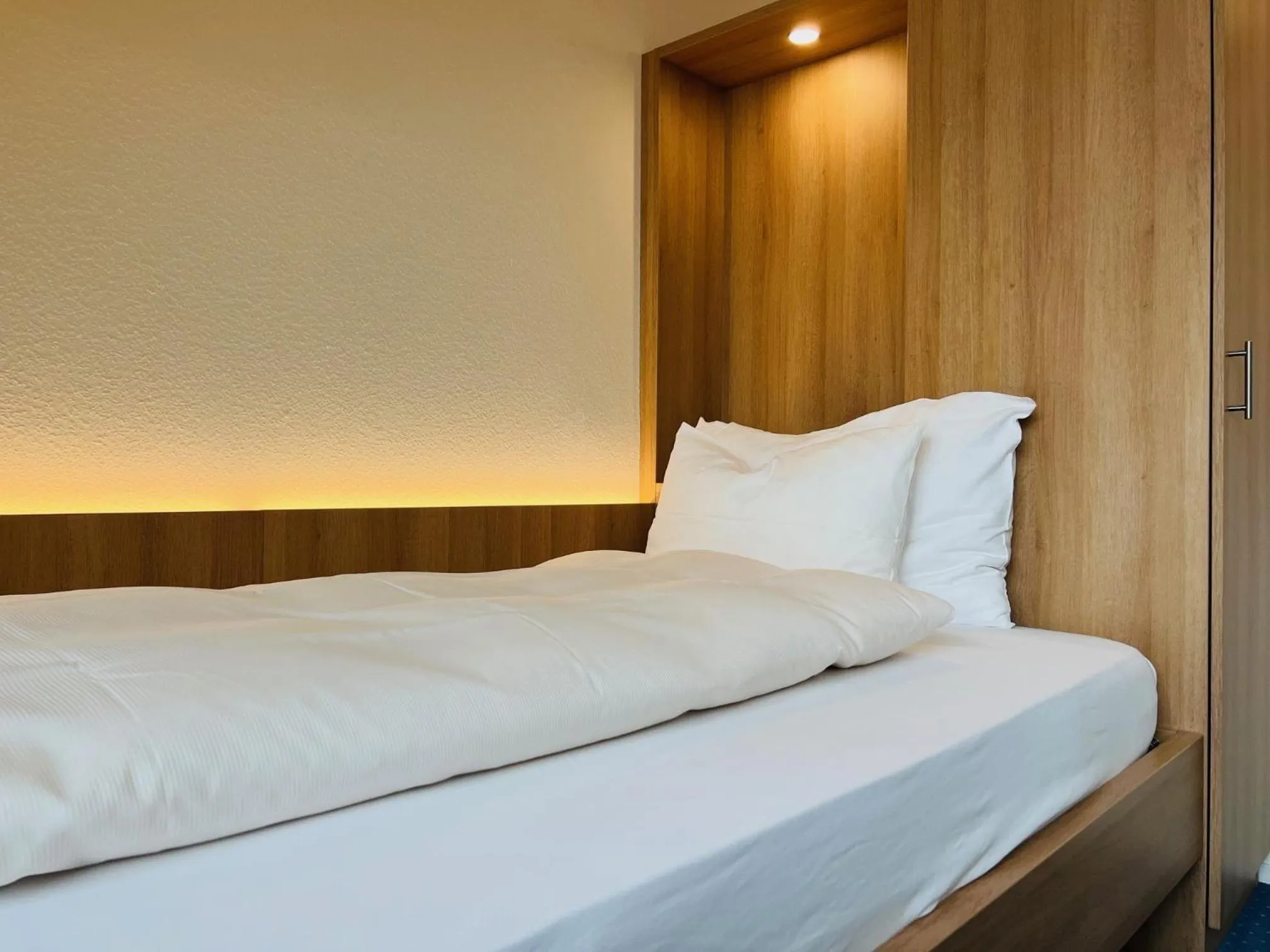 Photo of the whole room, Bed in Hotel Felmis