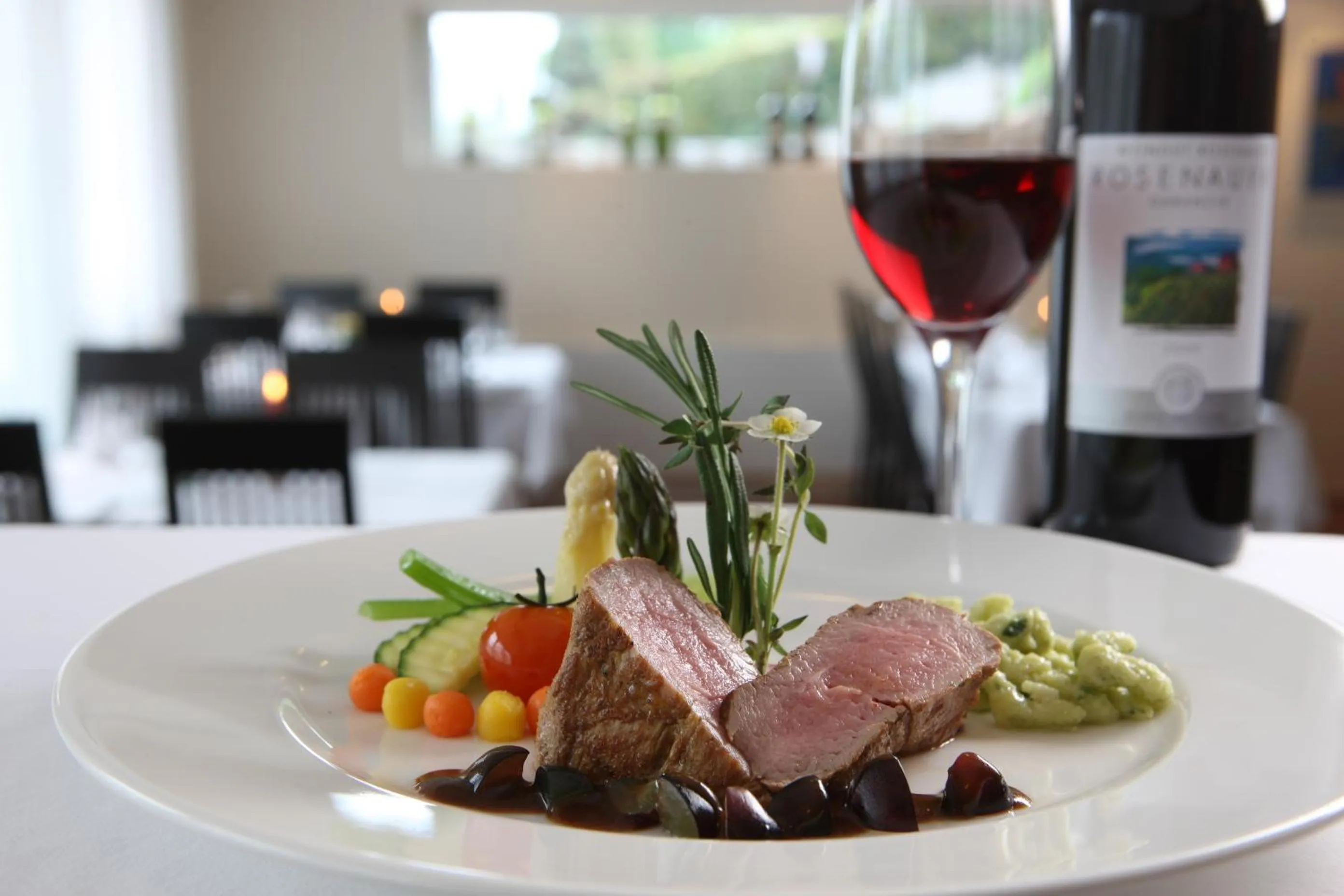 Food and drinks in Hotel Felmis