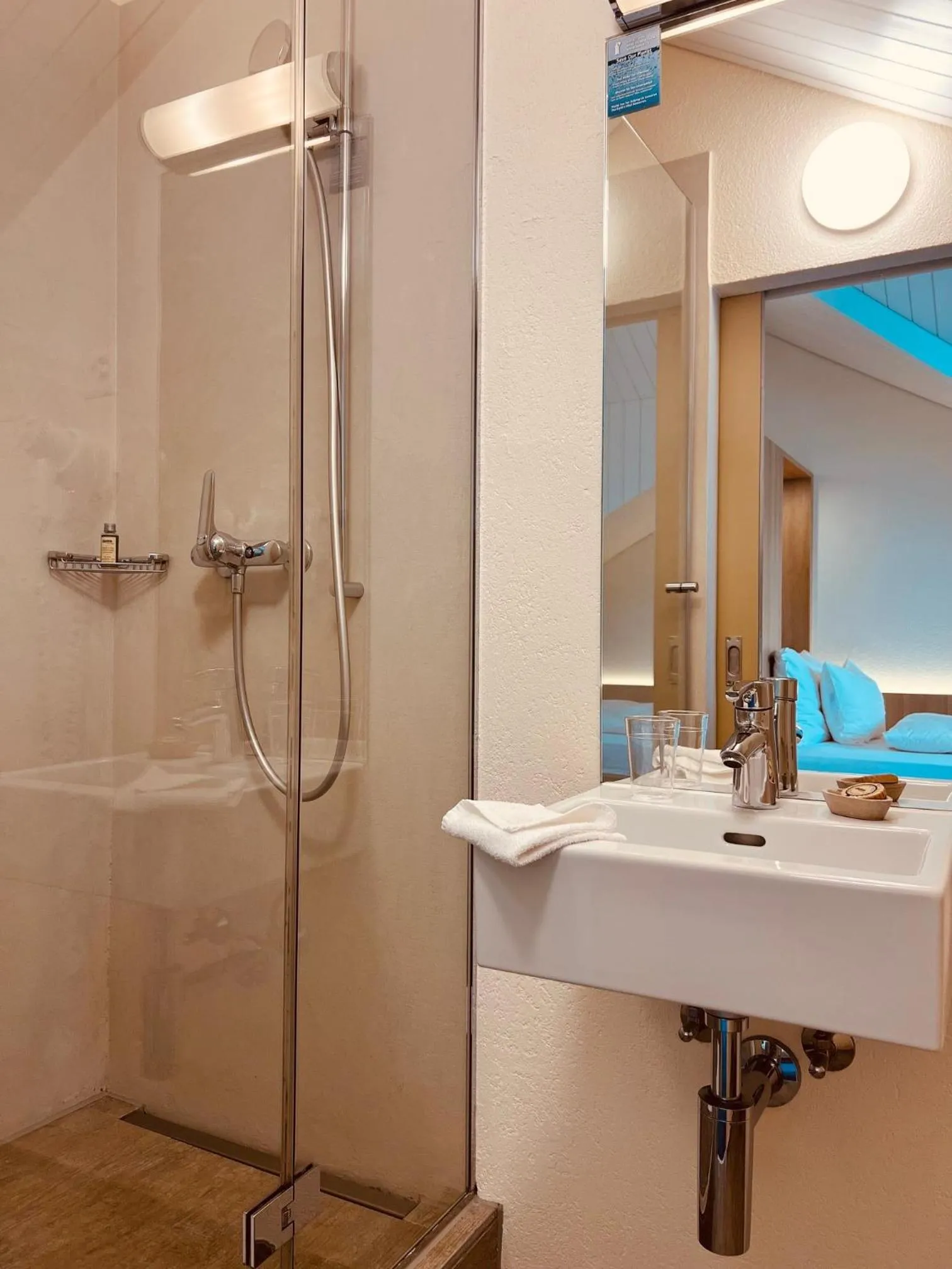 Bathroom in Hotel Felmis