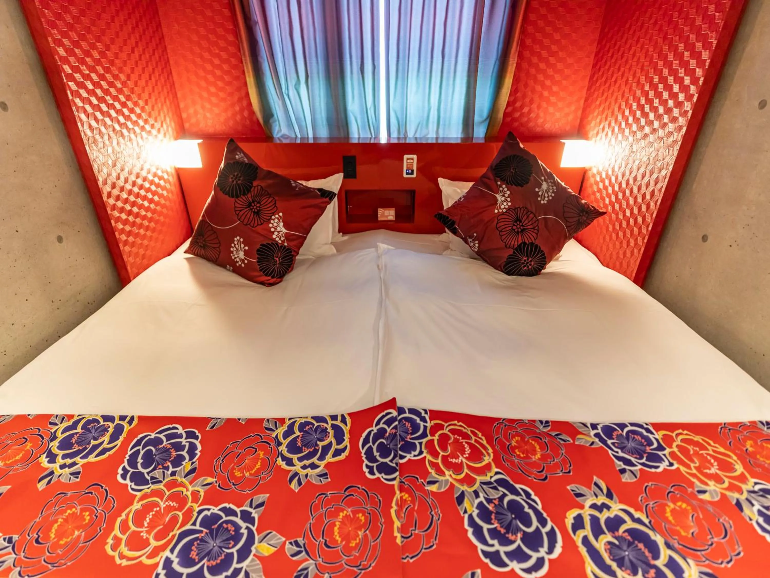 Bed in Hale Kyoto Tambaguchi Umekoji Park North