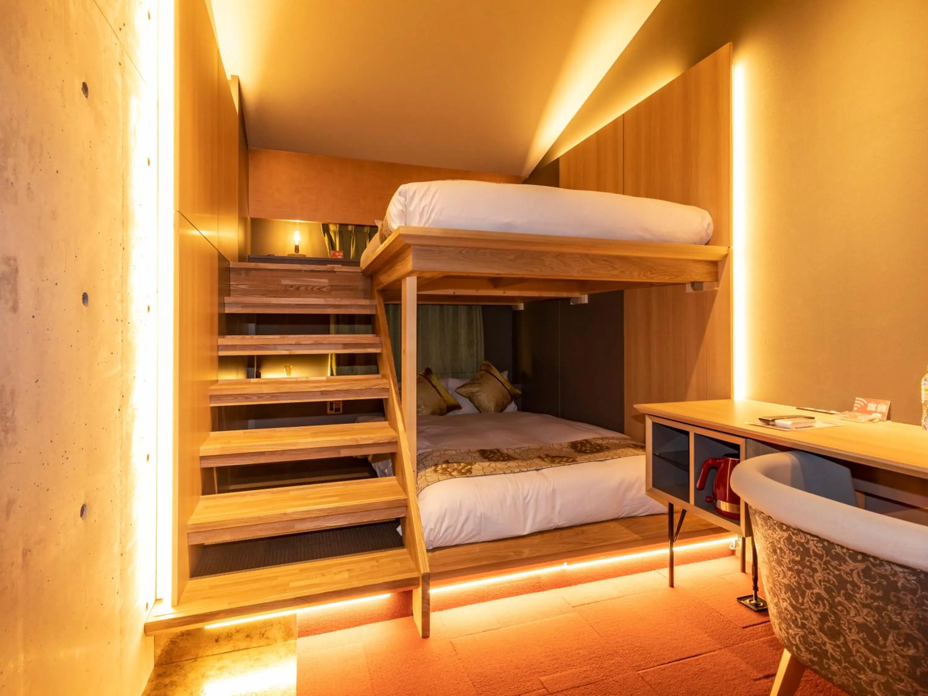 Bed in Hale Kyoto Tambaguchi Umekoji Park North