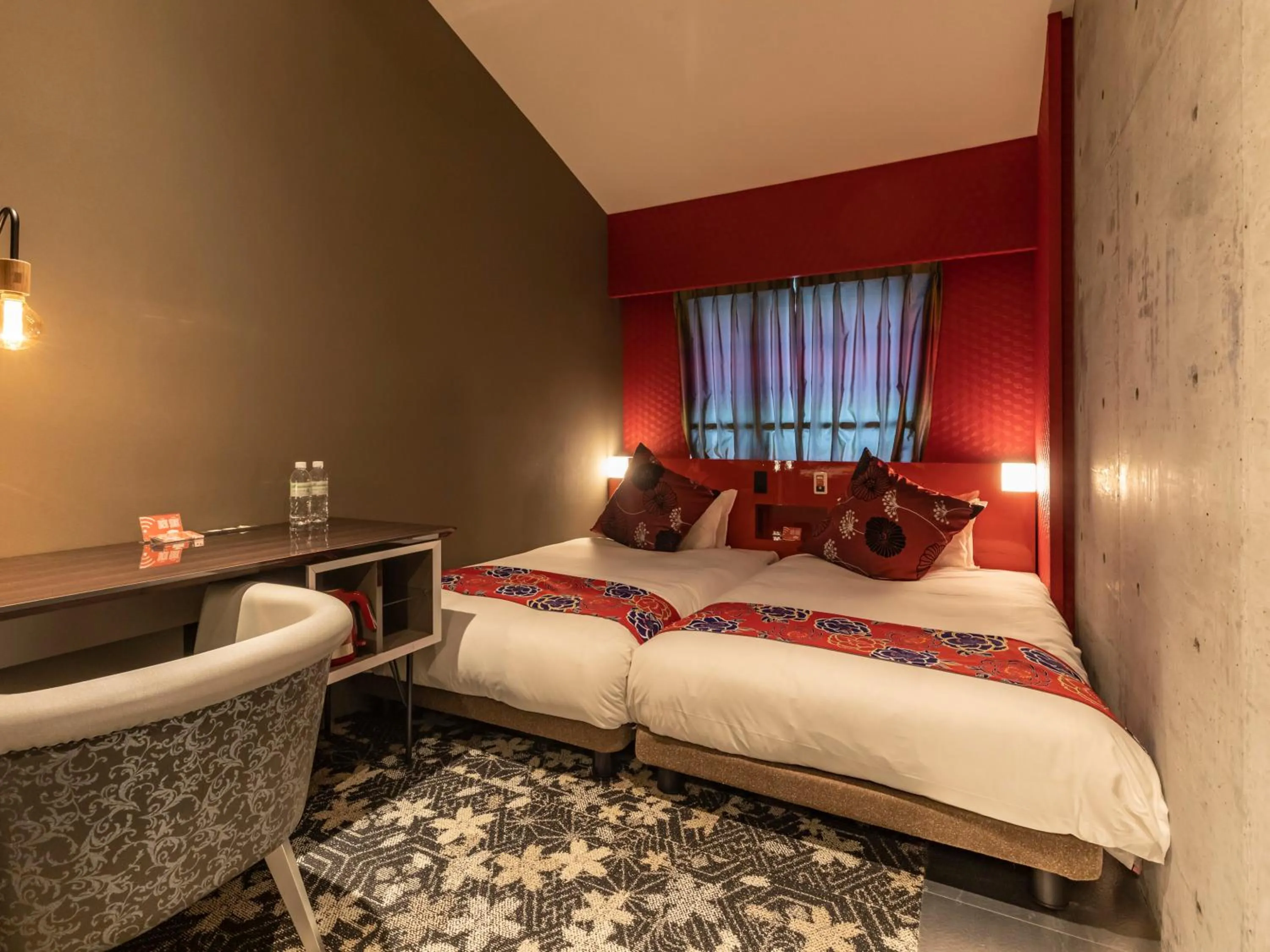 Bed in Hale Kyoto Tambaguchi Umekoji Park North