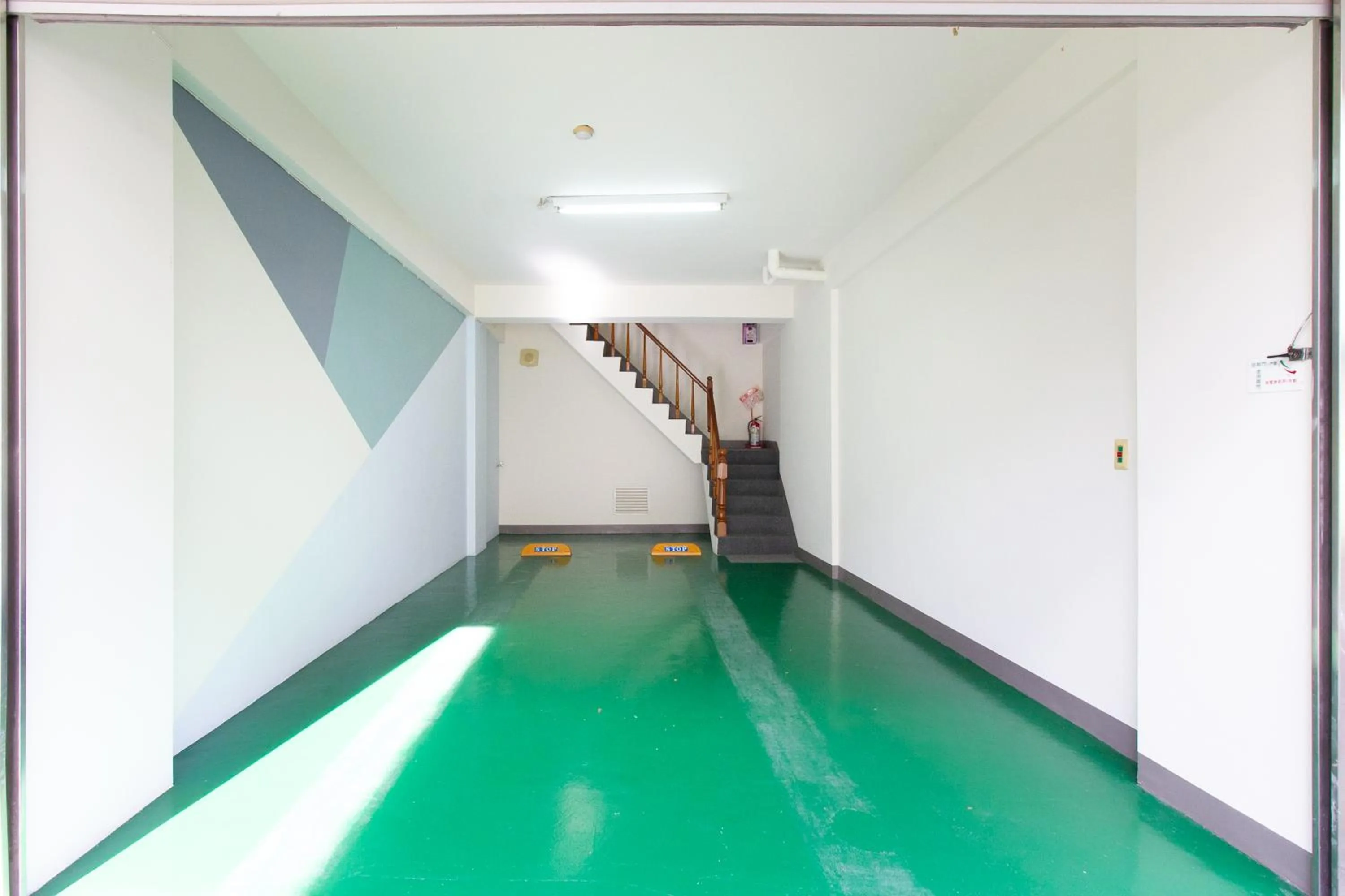 Parking in Daniel Motel