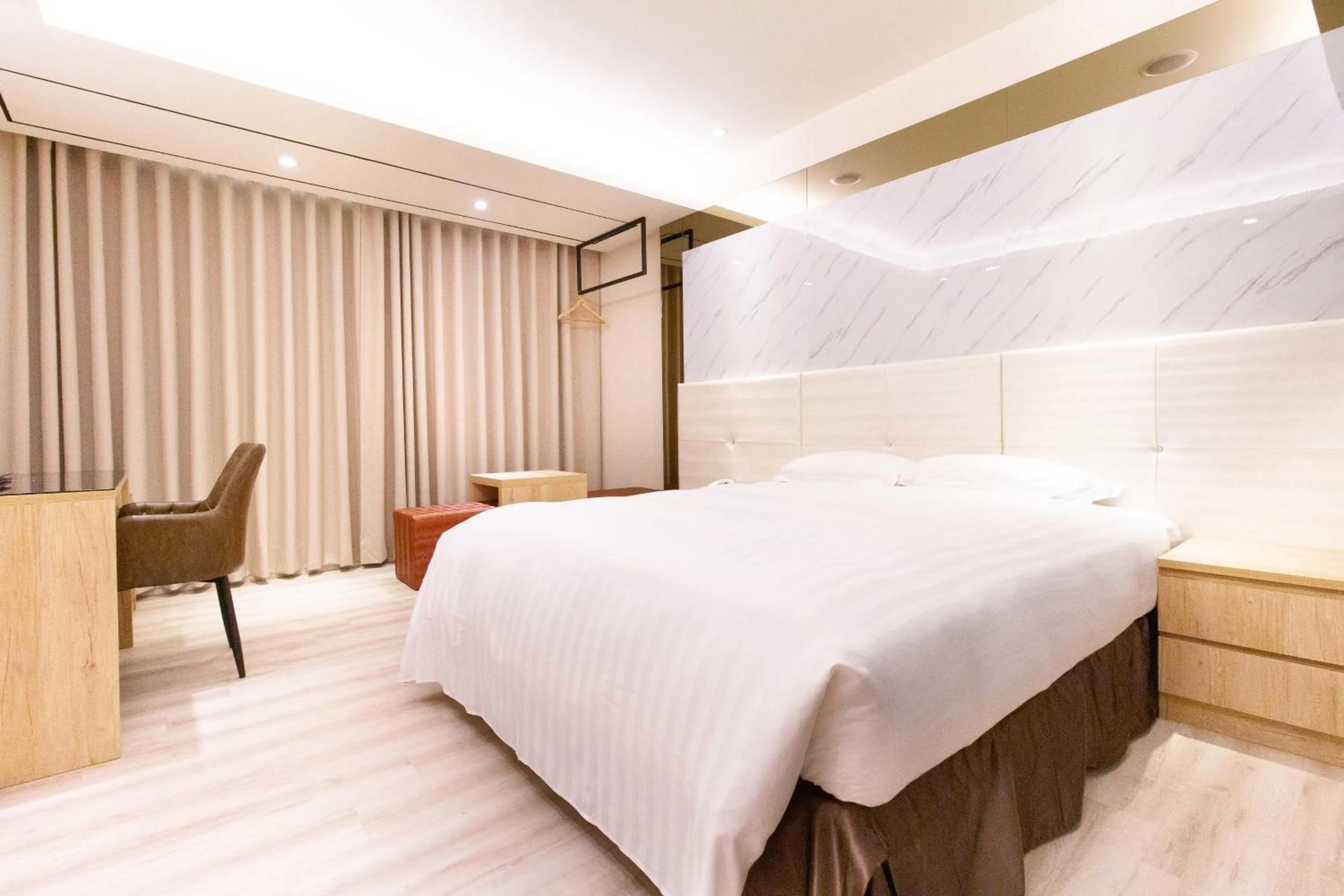 Bedroom, Bed in Daniel Motel