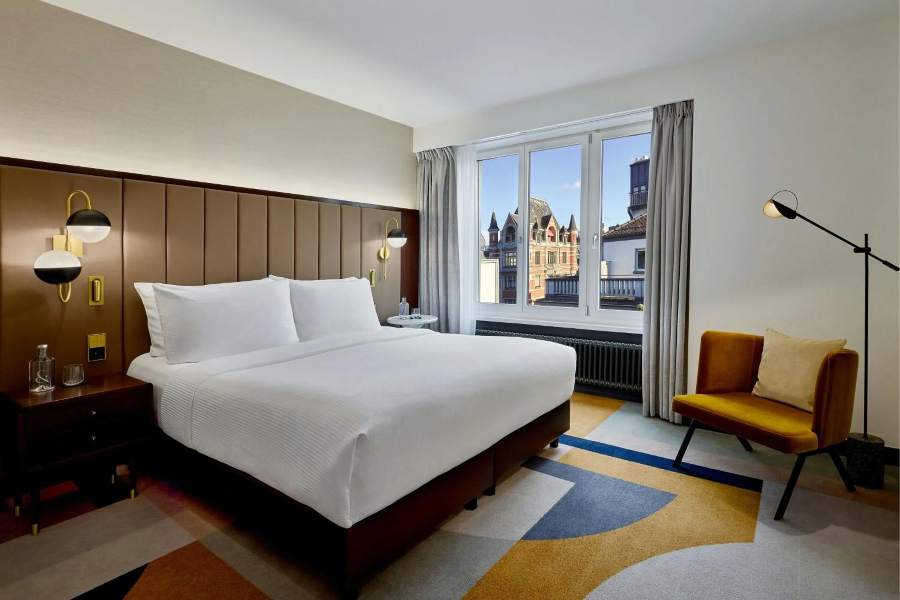 Bedroom, Bed in Neues Schloss Privat Hotel Zurich, Autograph Collection