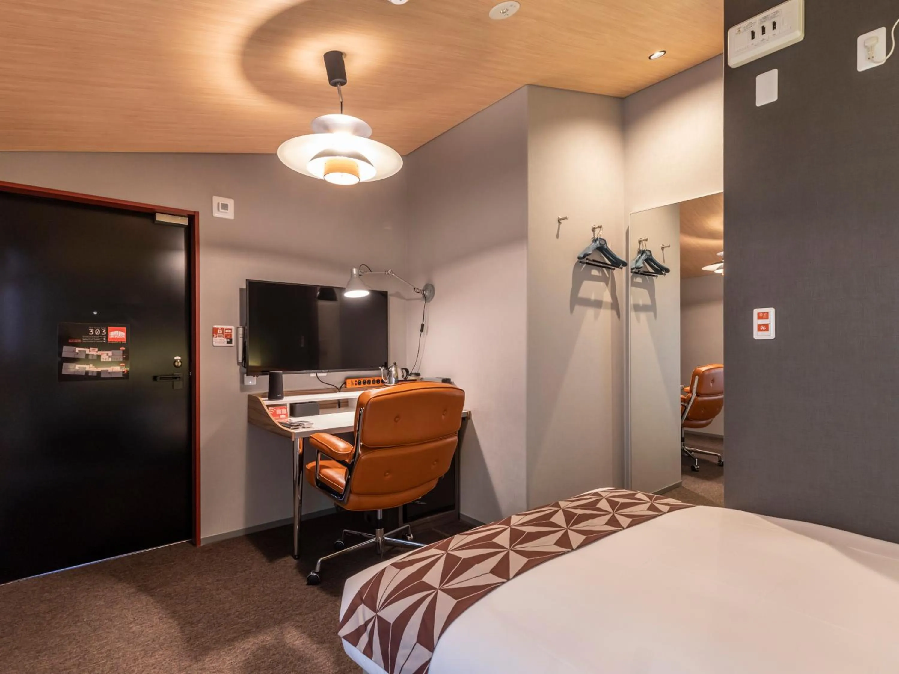 Bed in HALE Kyoto Toji