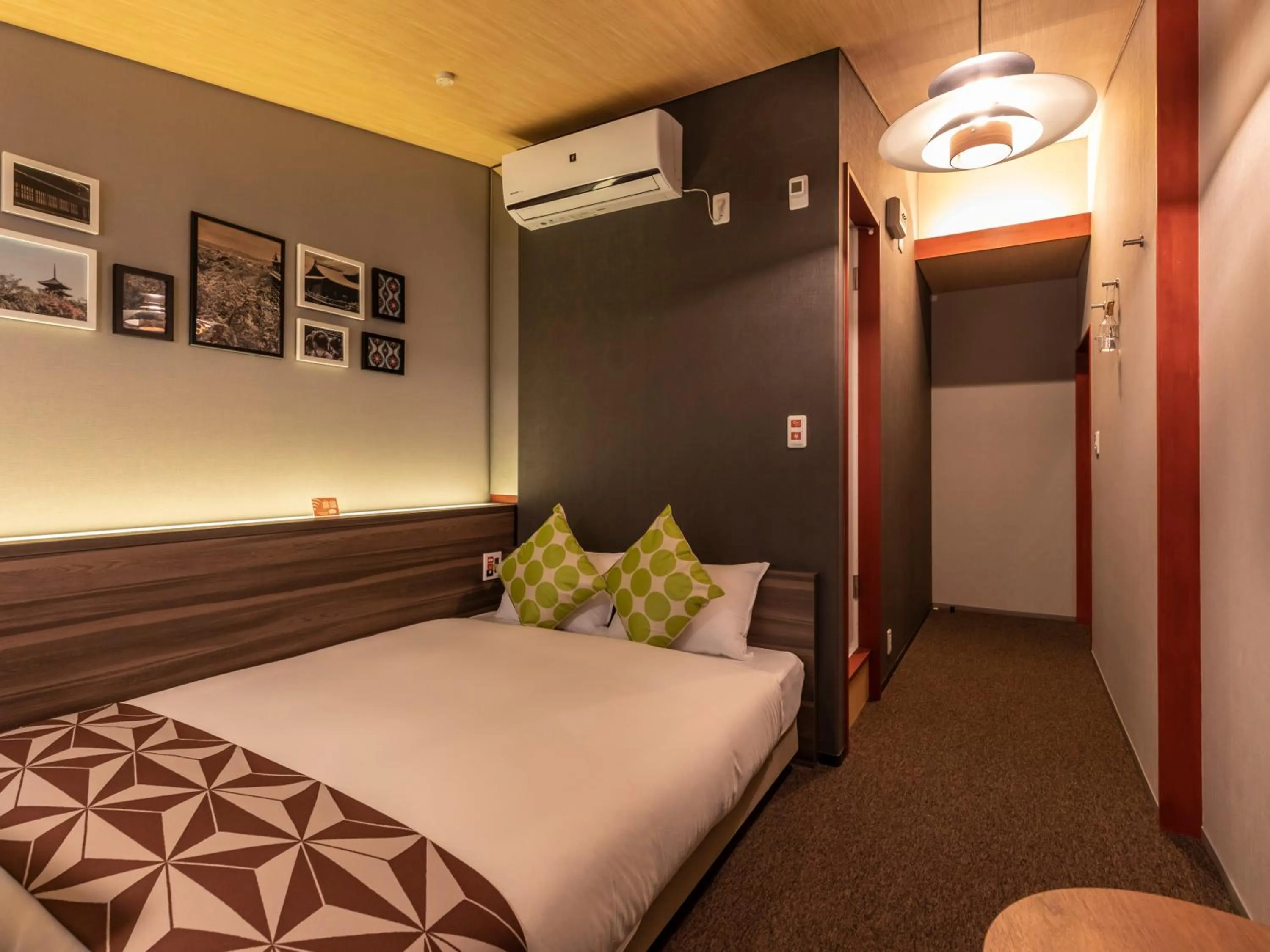 Bed in HALE Kyoto Toji