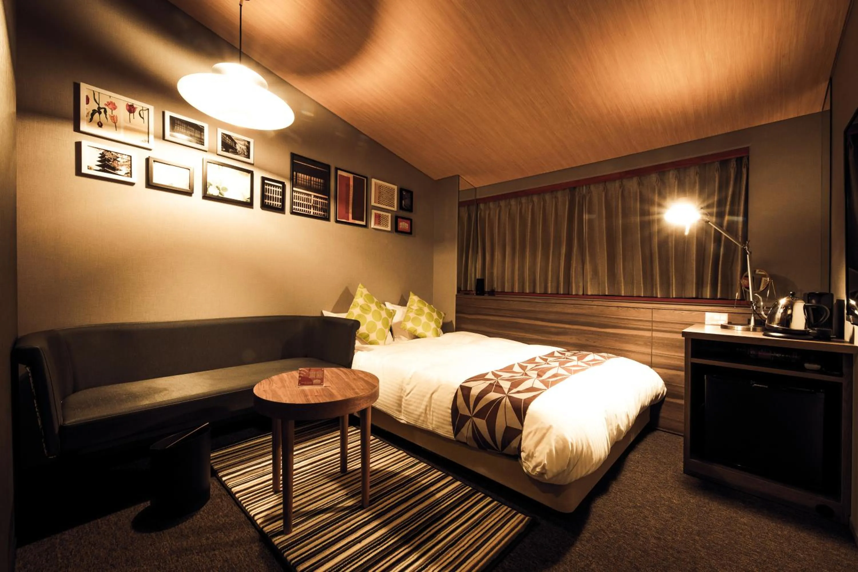 Bed in HALE Kyoto Toji