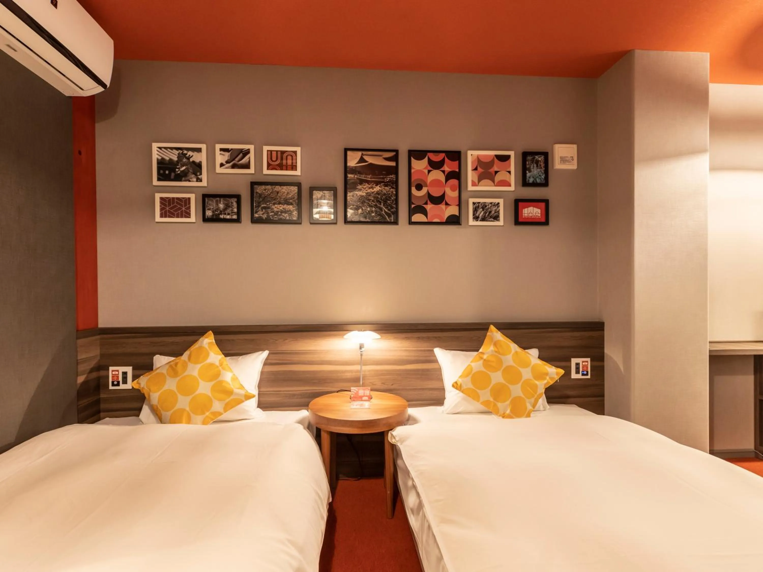 Bed in HALE Kyoto Toji