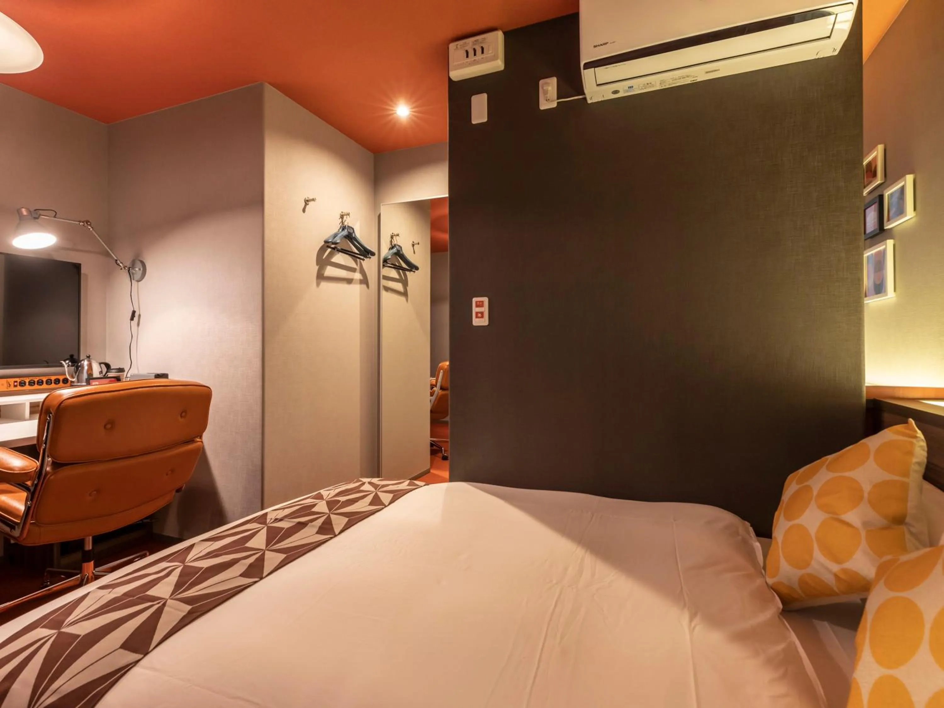 Bed in HALE Kyoto Toji