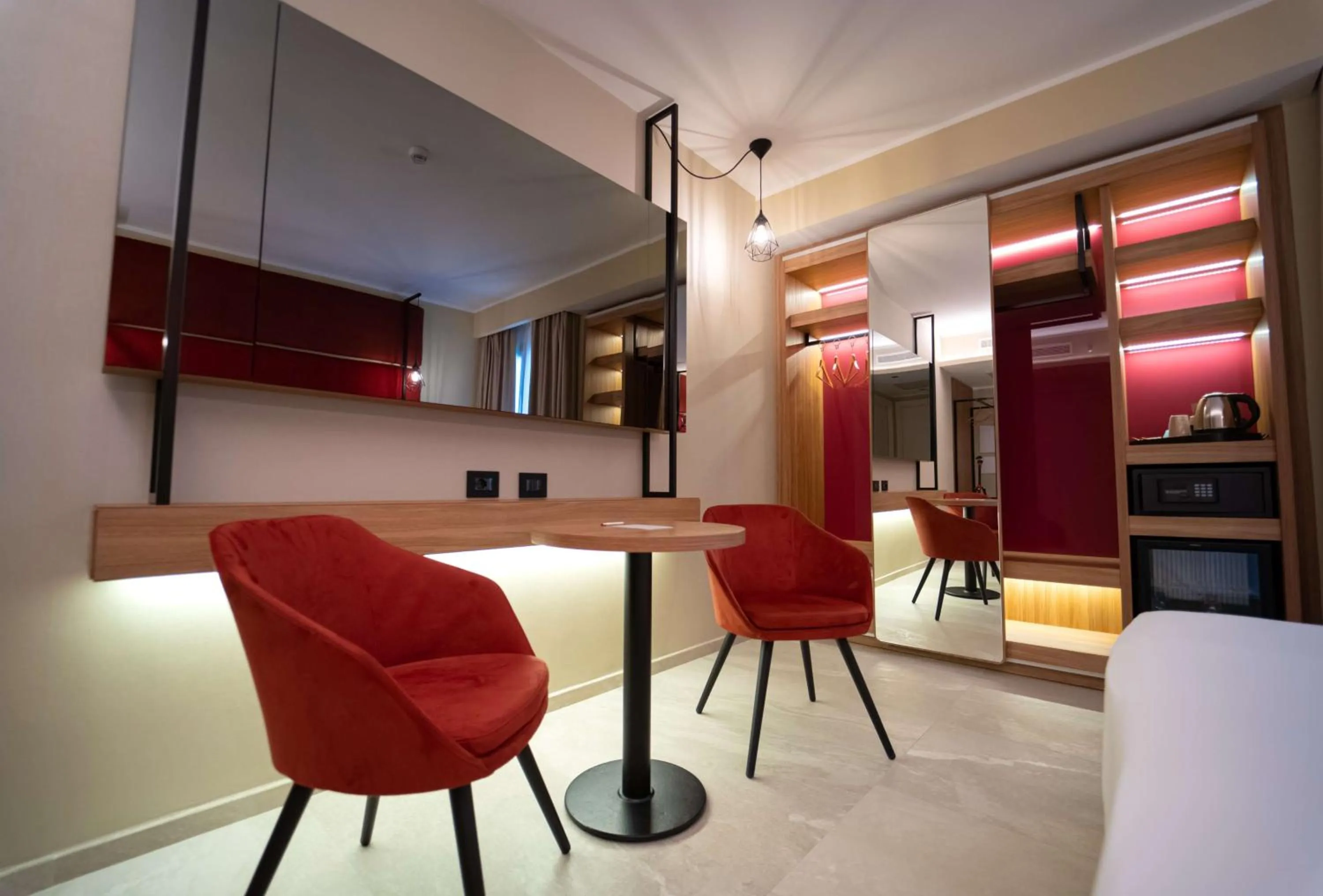 Bedroom in Best Western Plus Sabaudia Hotel