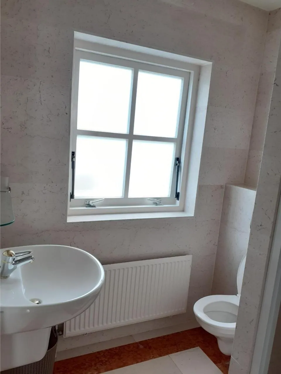 Toilet in Bed & Breakfast Trouwborst