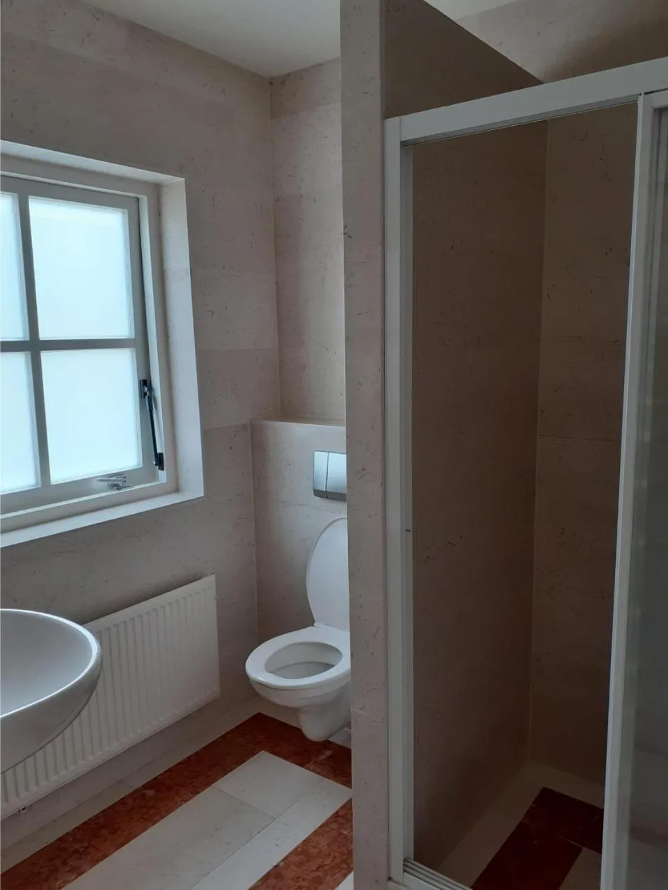 Shower in Bed & Breakfast Trouwborst