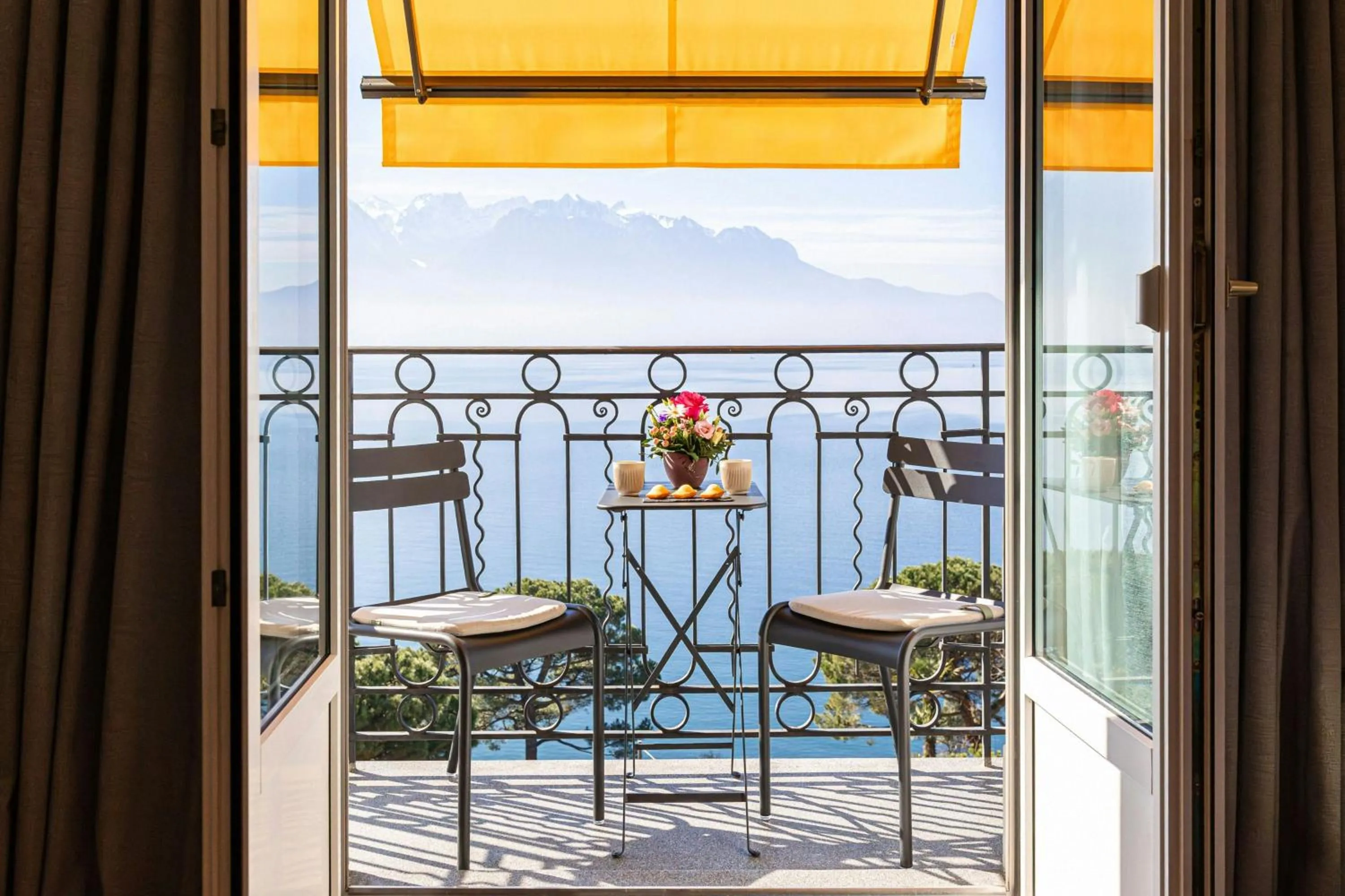 Photo of the whole room in Grand Hotel Suisse Majestic, Autograph Collection