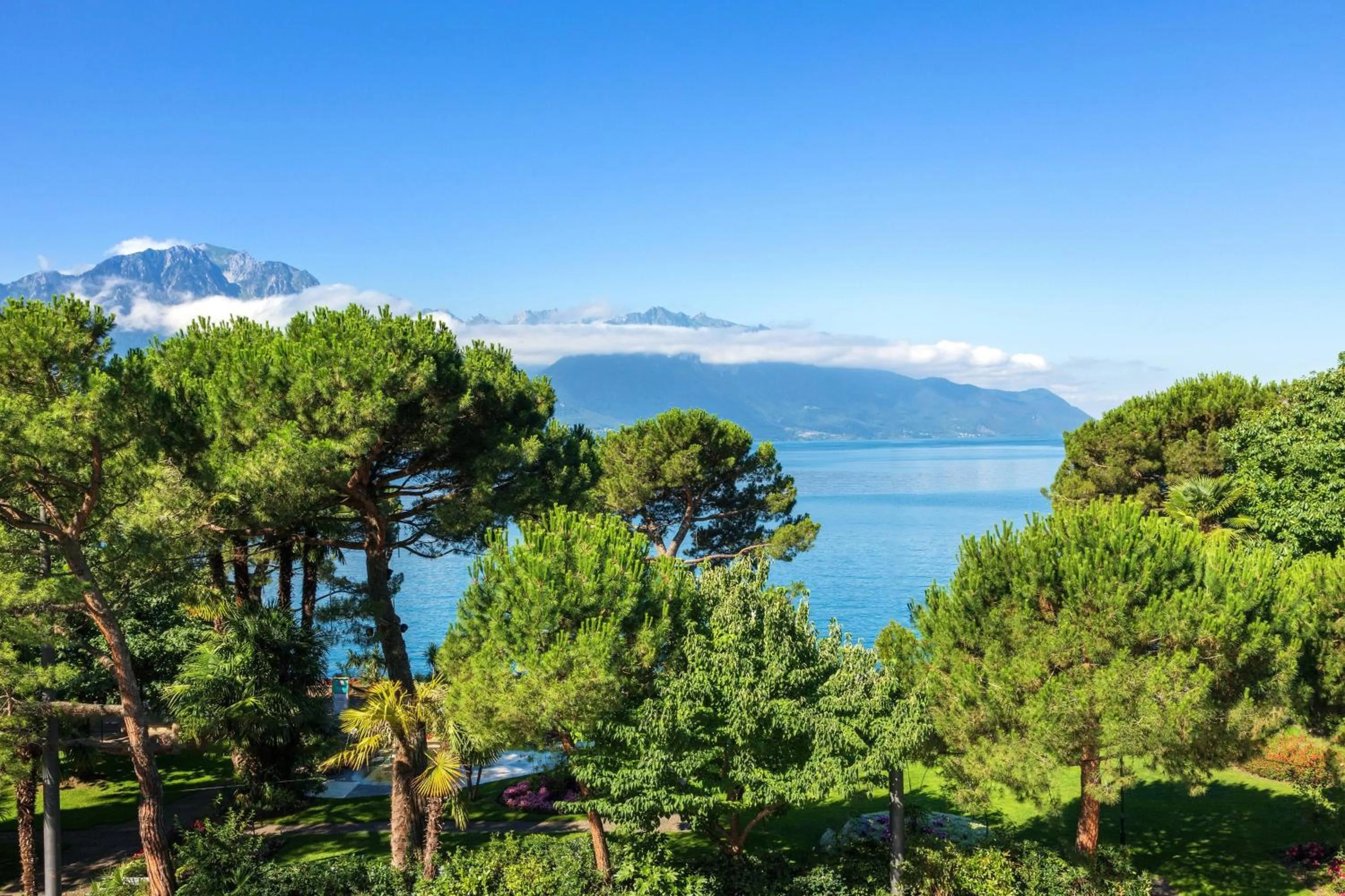 Photo of the whole room in Grand Hotel Suisse Majestic, Autograph Collection
