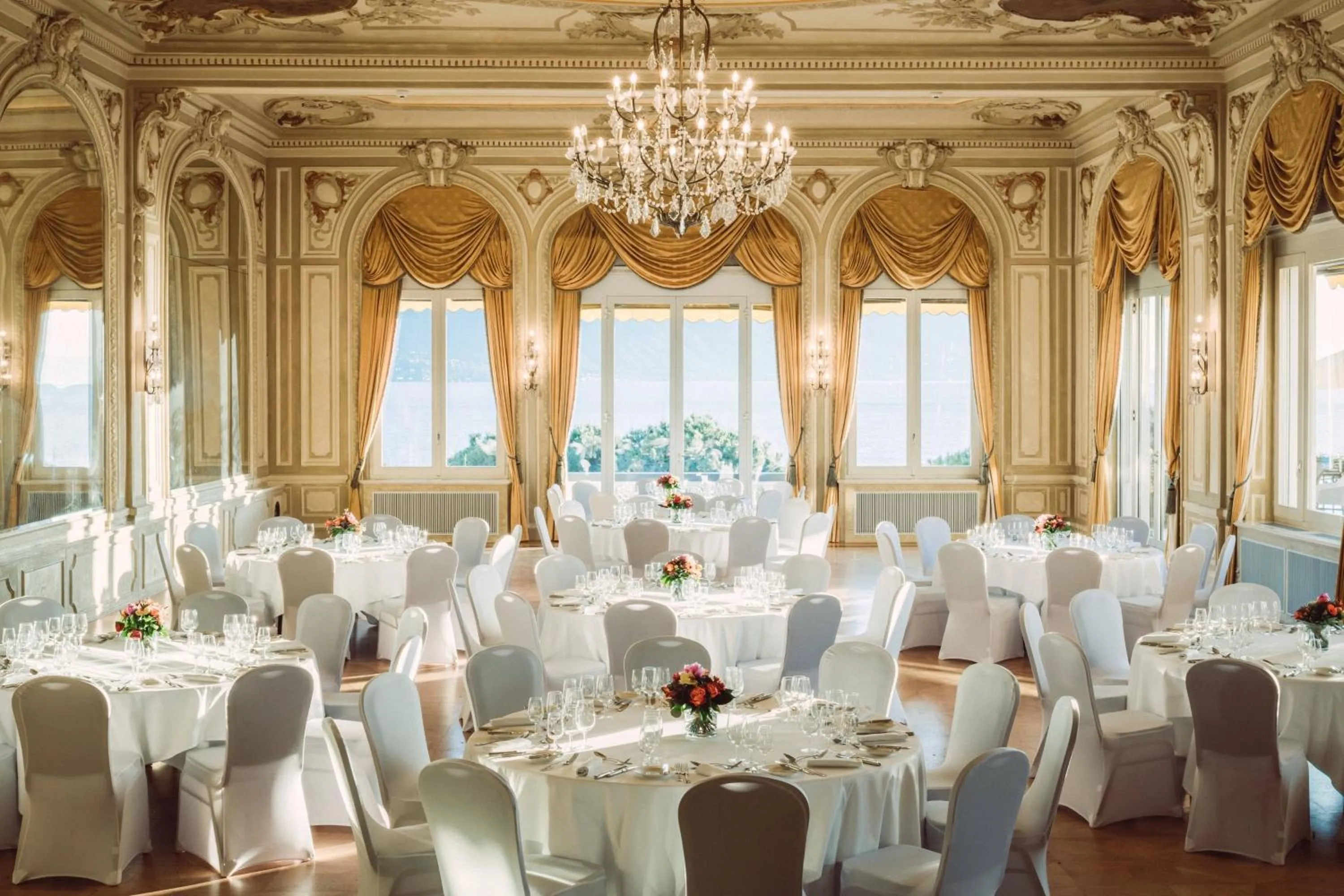 Meeting/conference room in Grand Hotel Suisse Majestic, Autograph Collection
